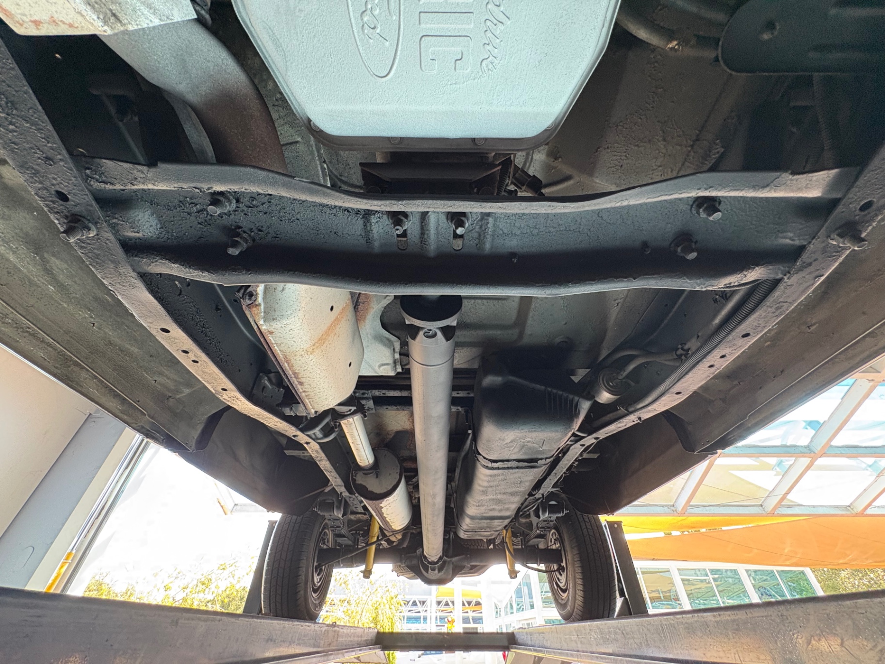 Vehicle photo 50