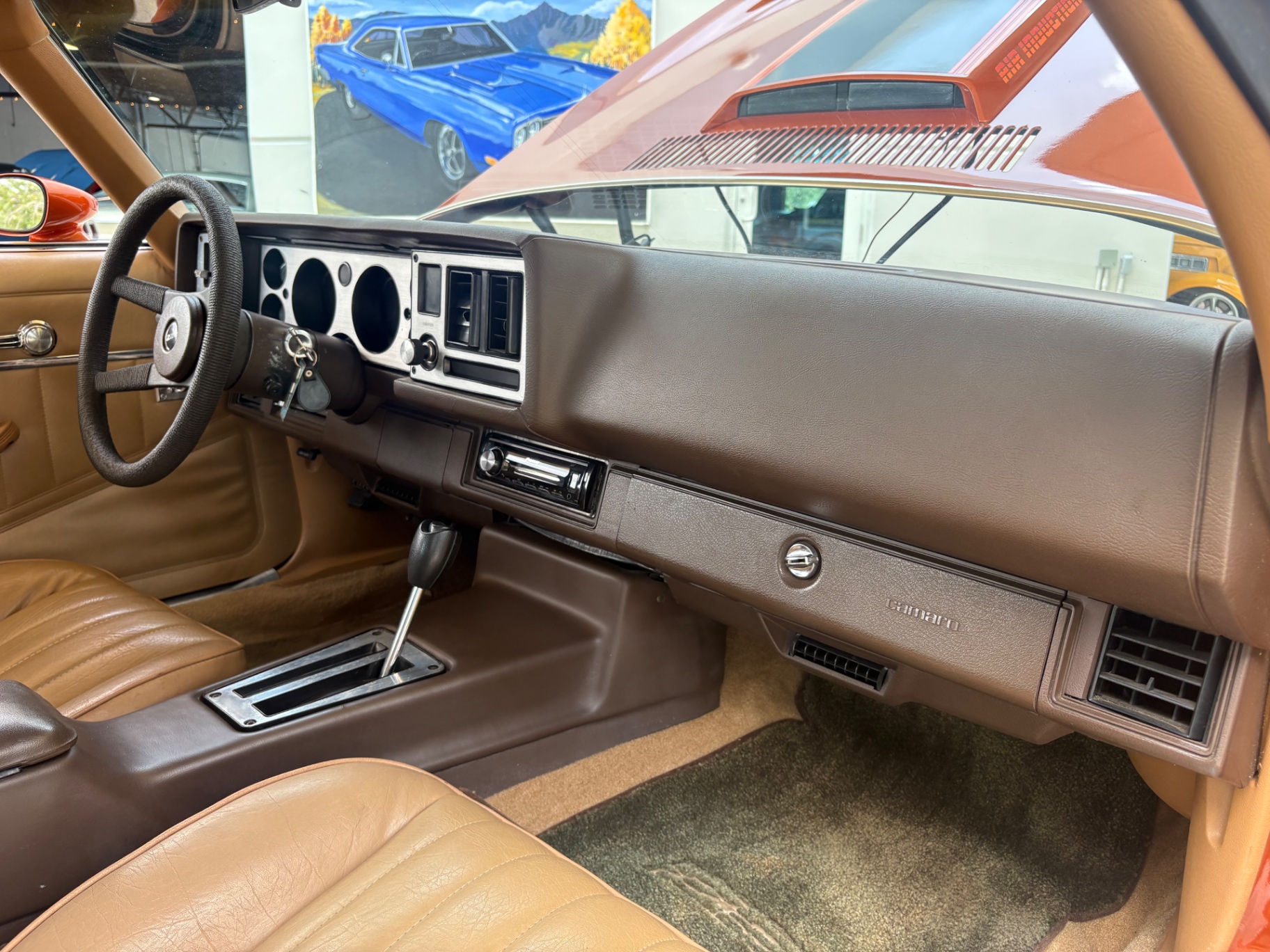 Vehicle photo 38