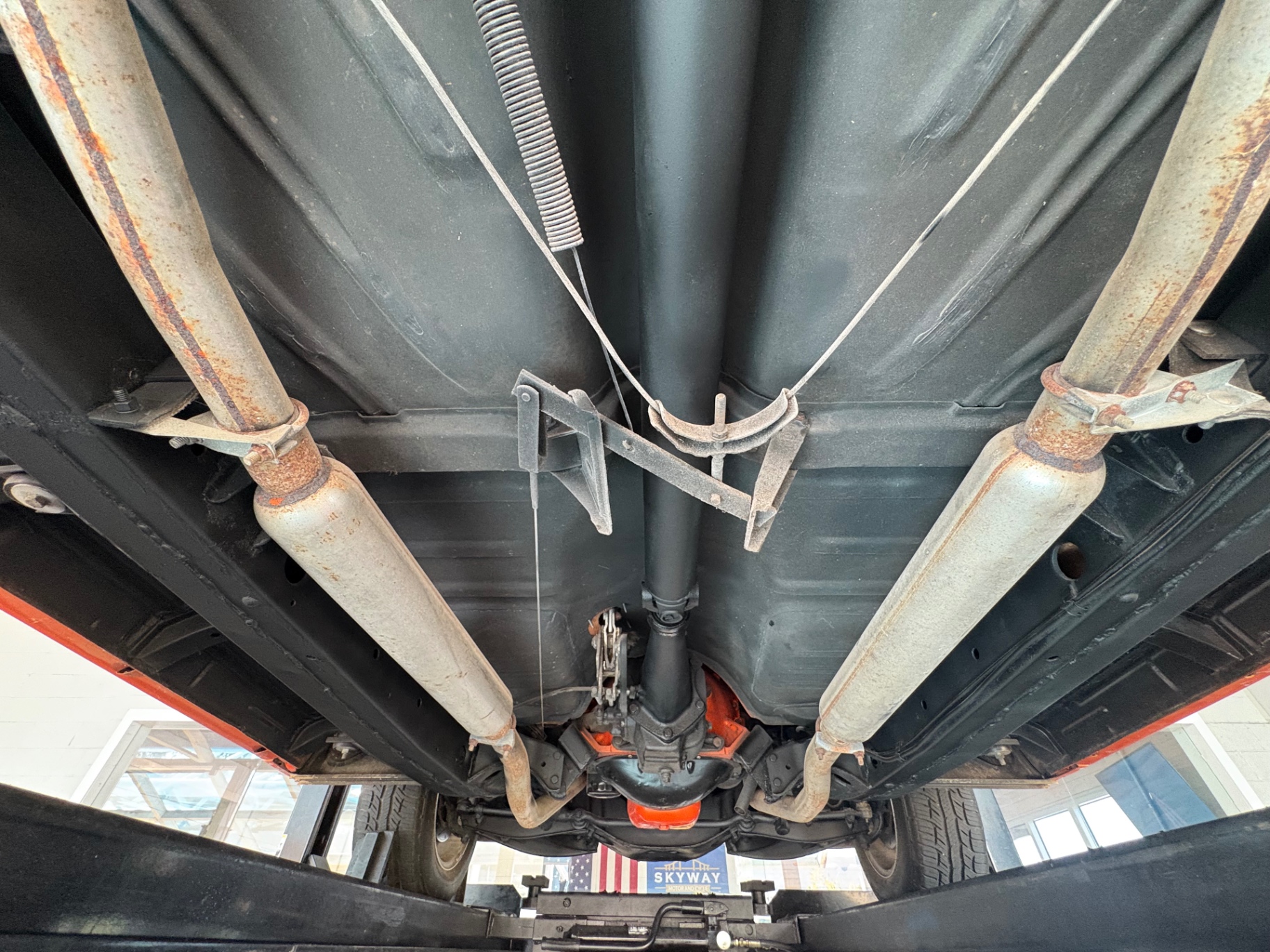 Vehicle photo 49