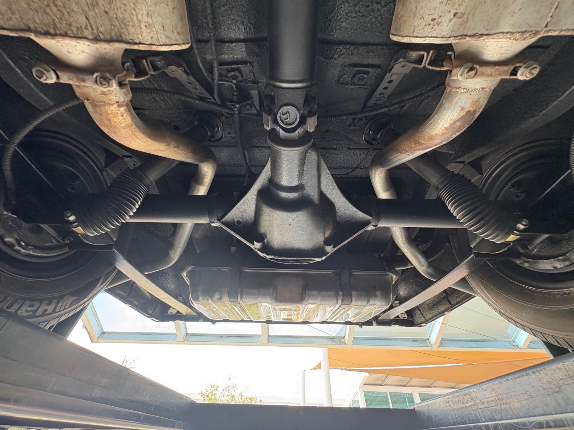 Vehicle photo 55