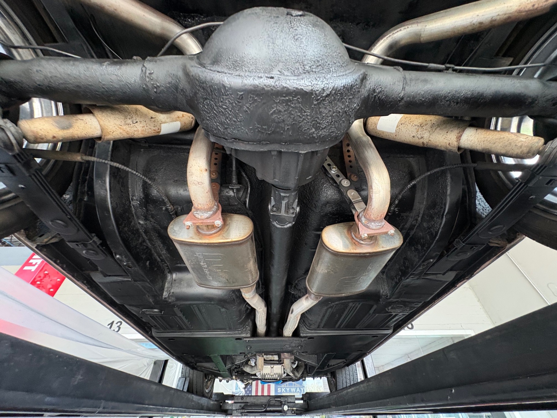 Vehicle photo 51