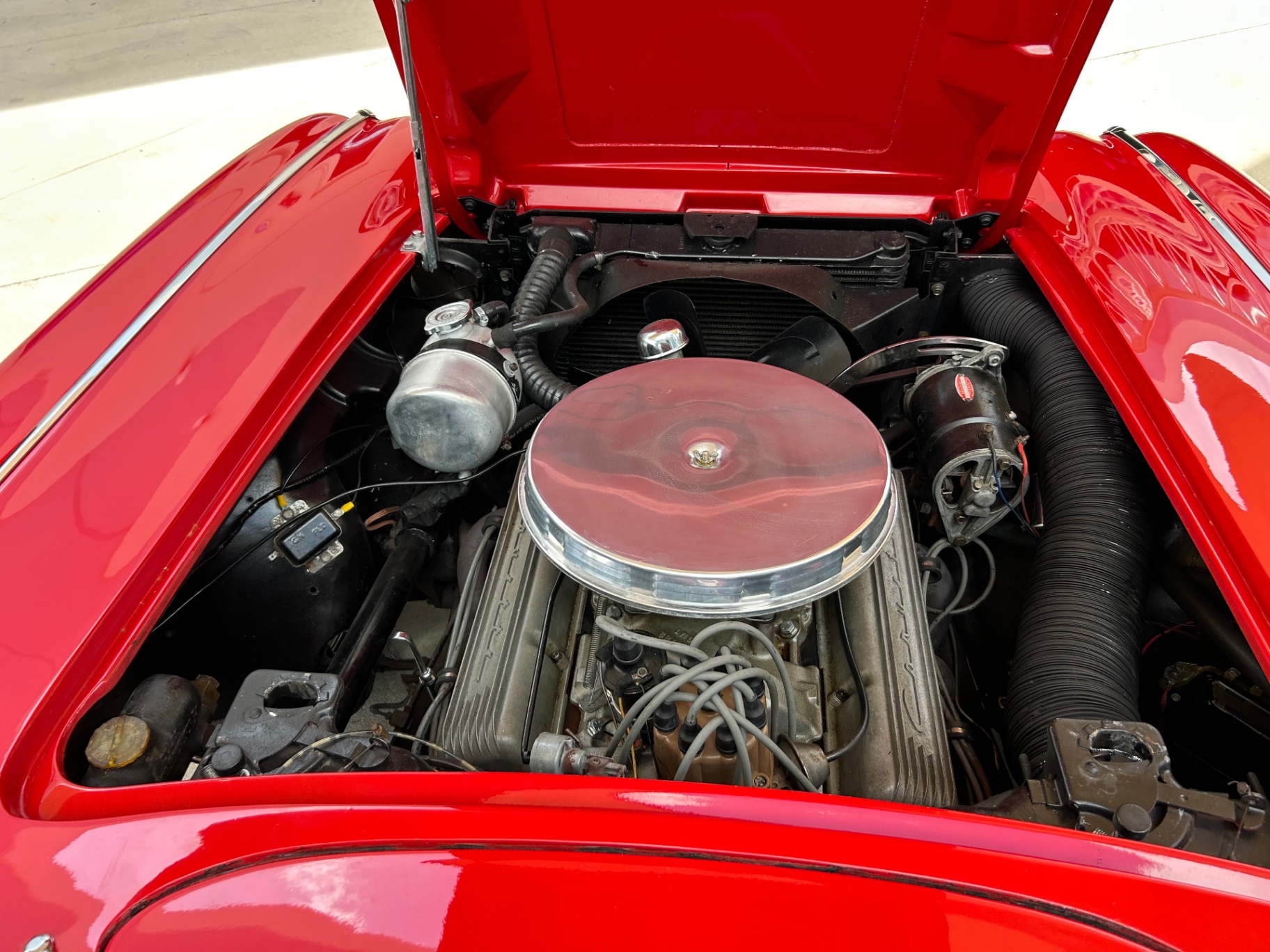 Vehicle photo 33