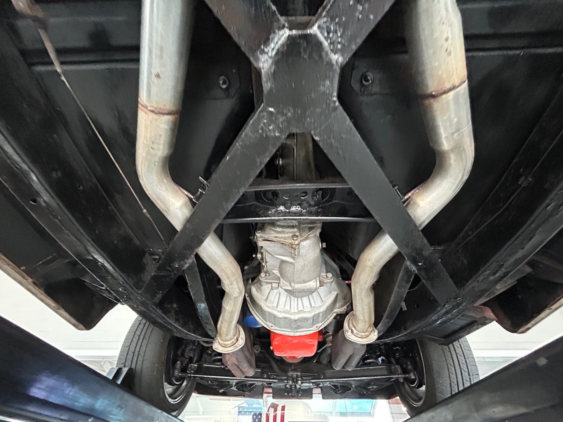 Vehicle photo 52