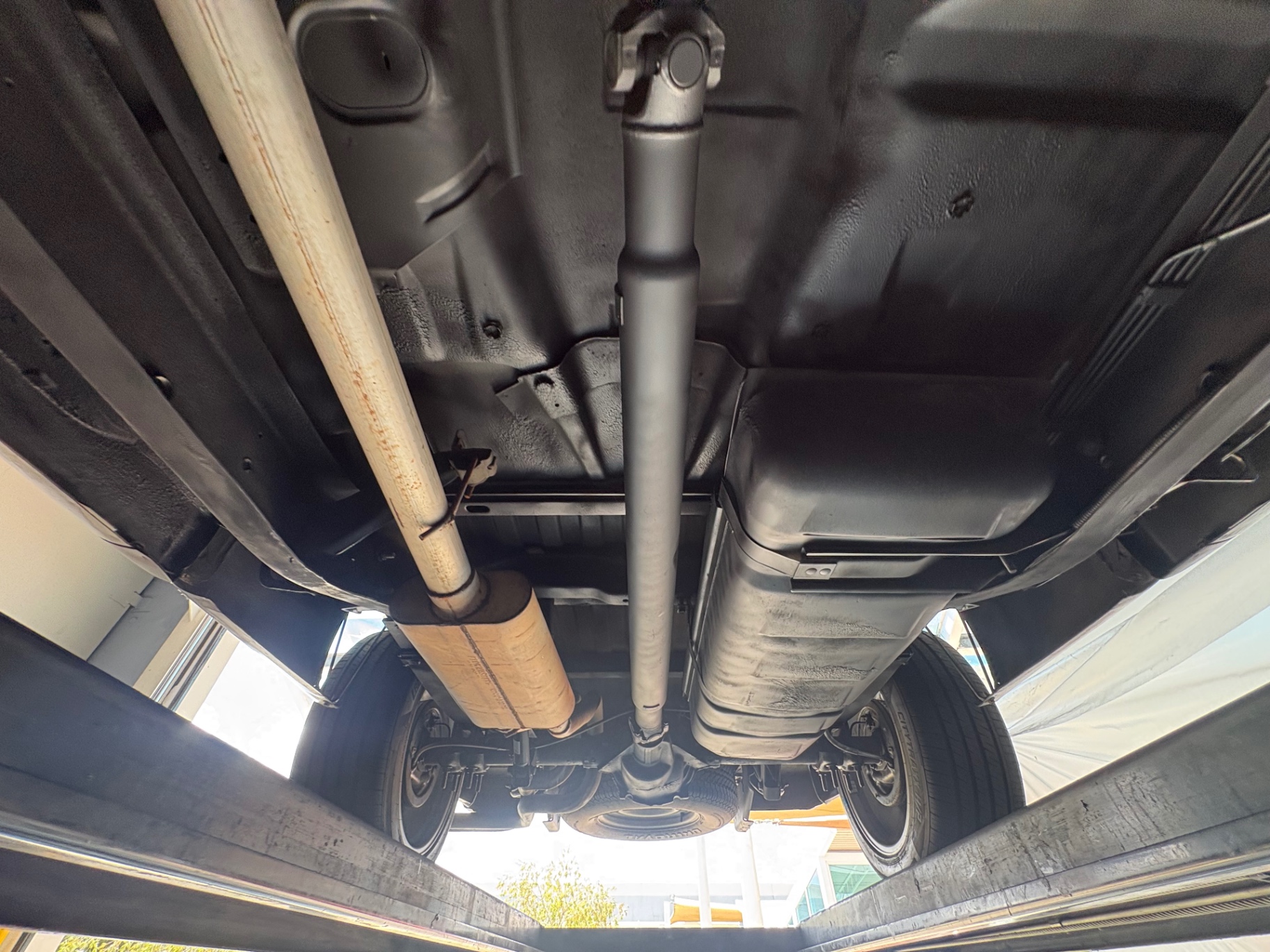 Vehicle photo 53