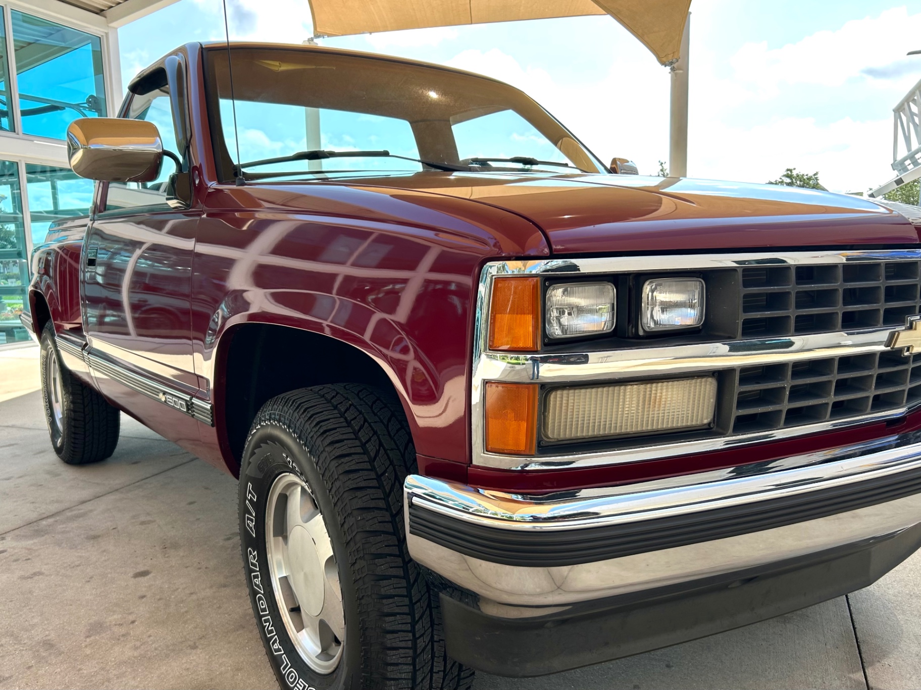Vehicle photo 18