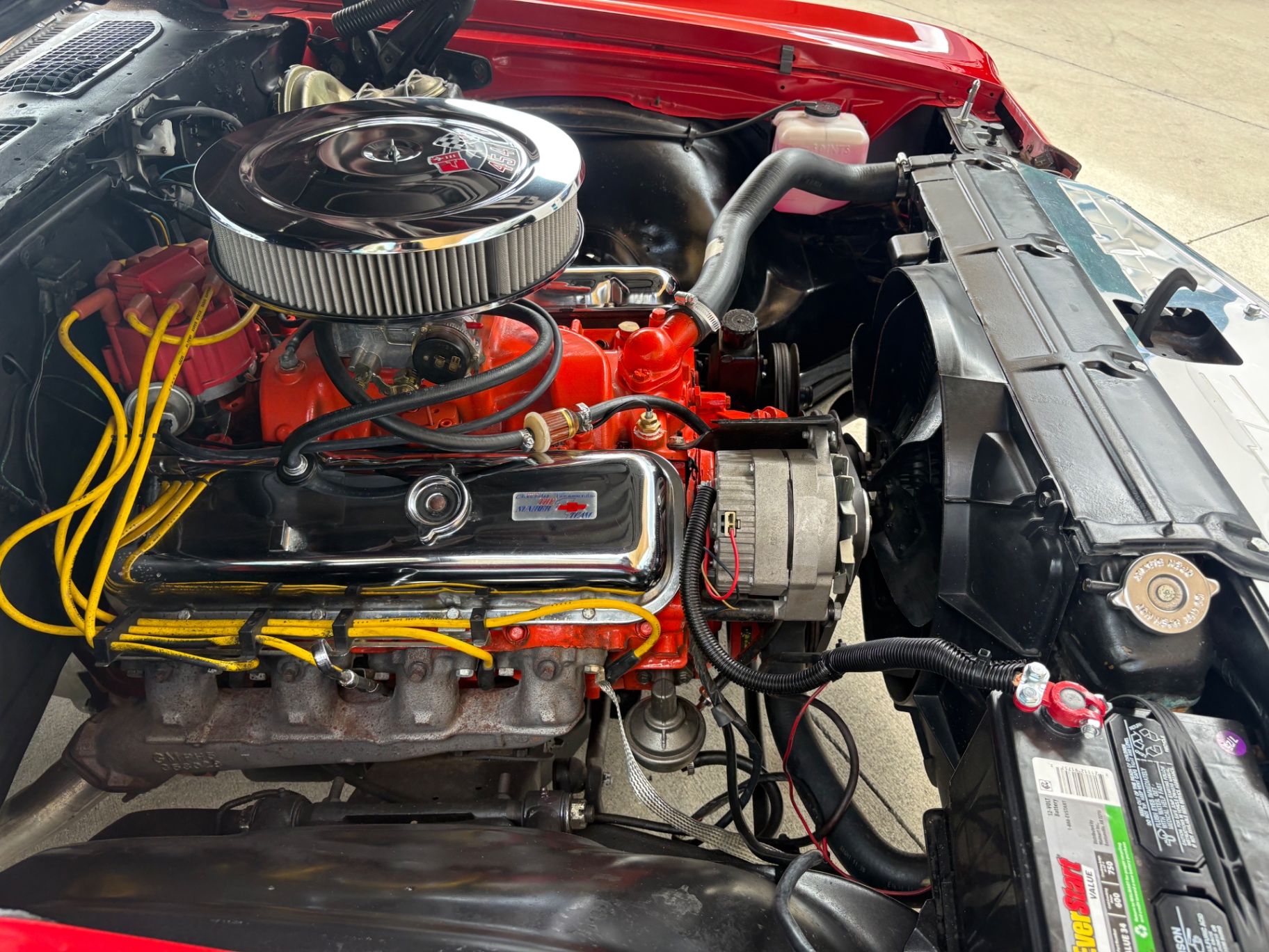 Vehicle photo 30