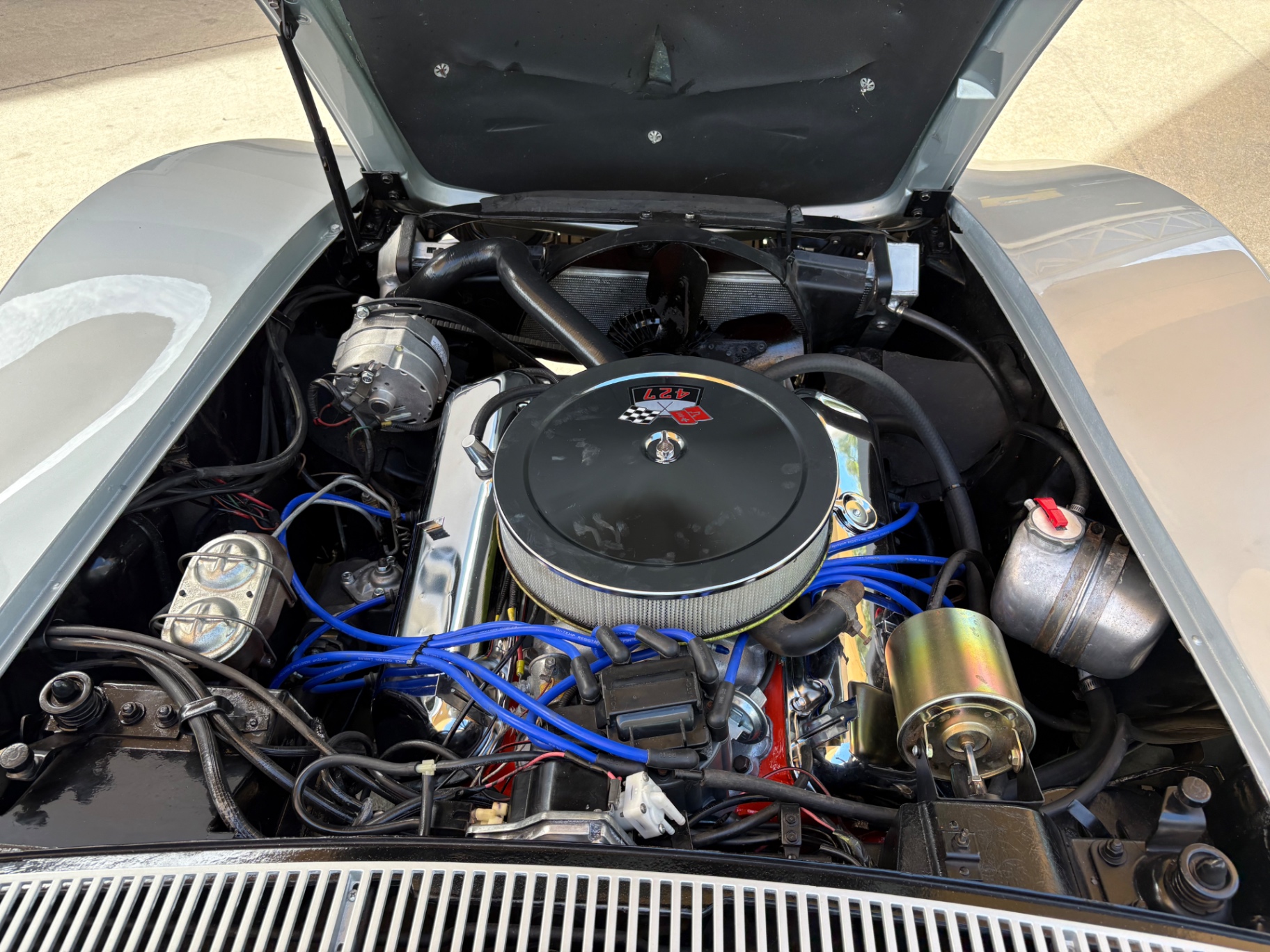 Vehicle photo 44