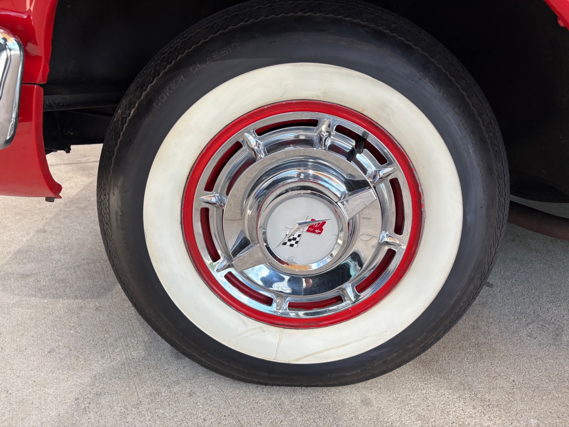 Vehicle photo 18