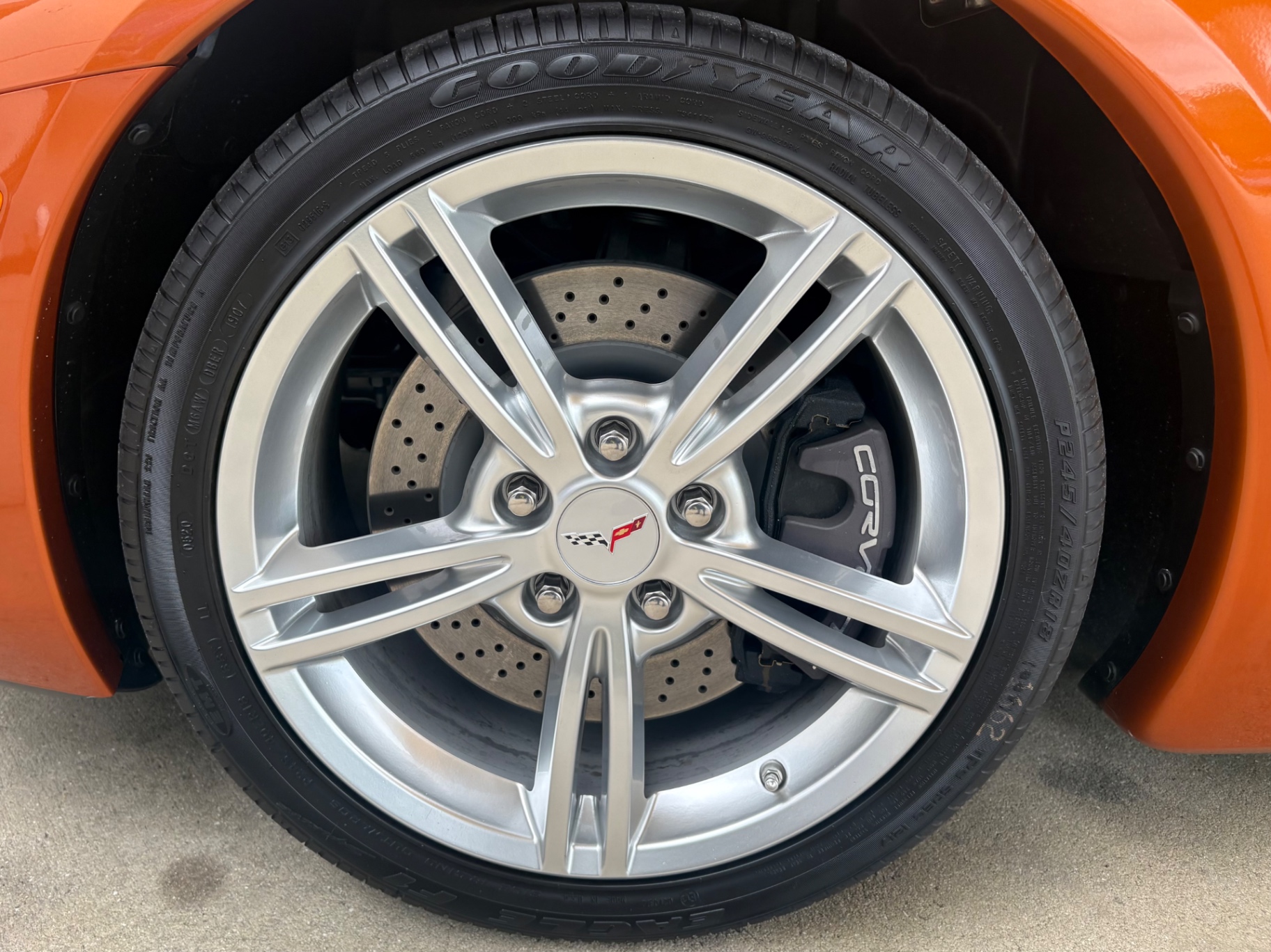 Vehicle photo 27