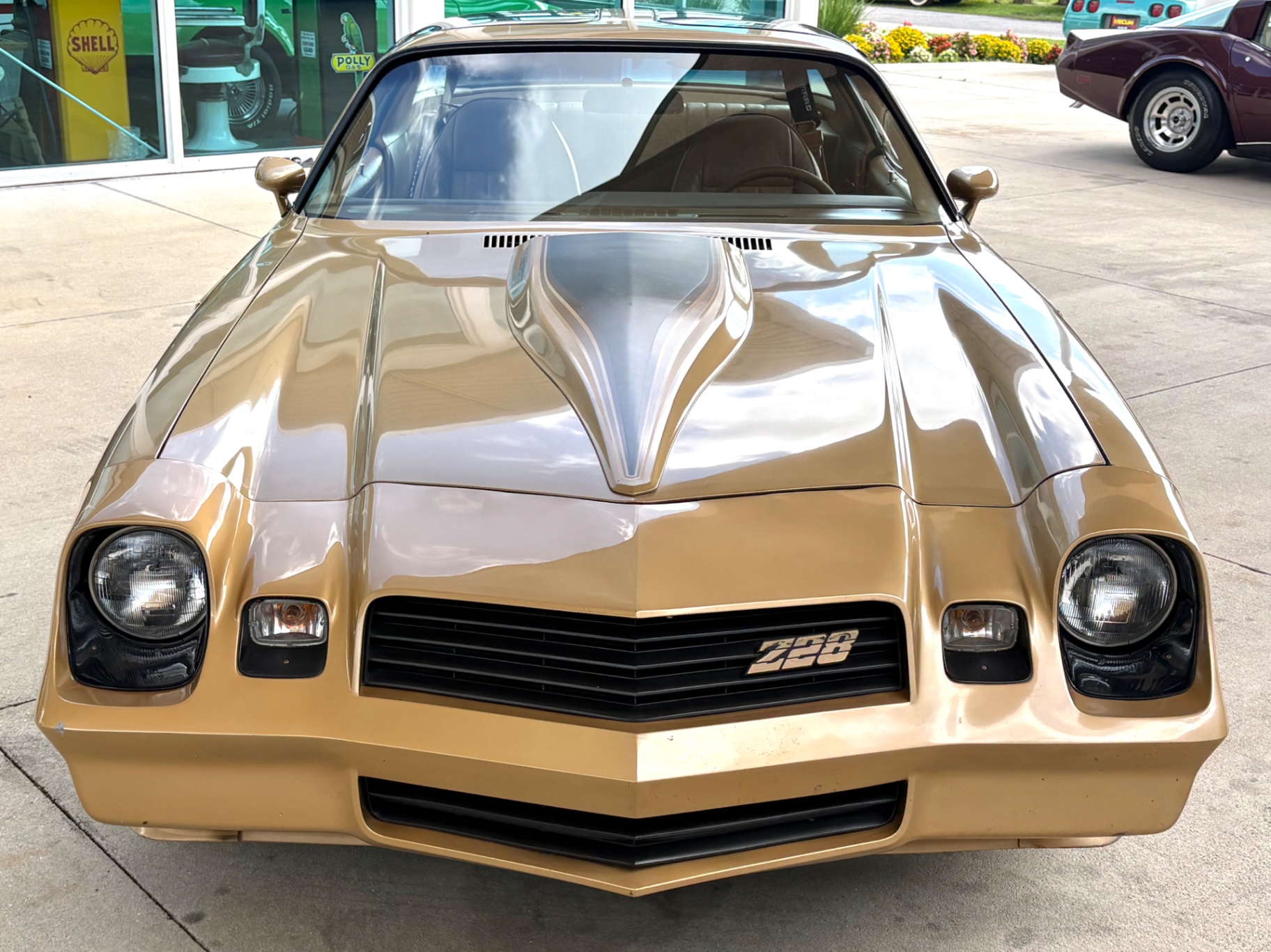 Vehicle photo 3