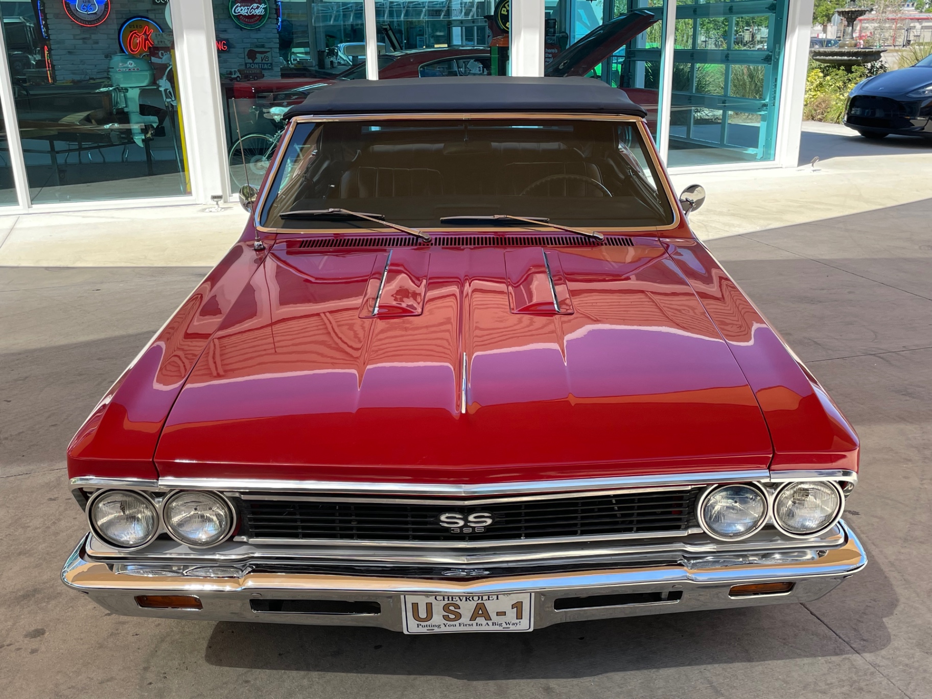 Vehicle photo 3