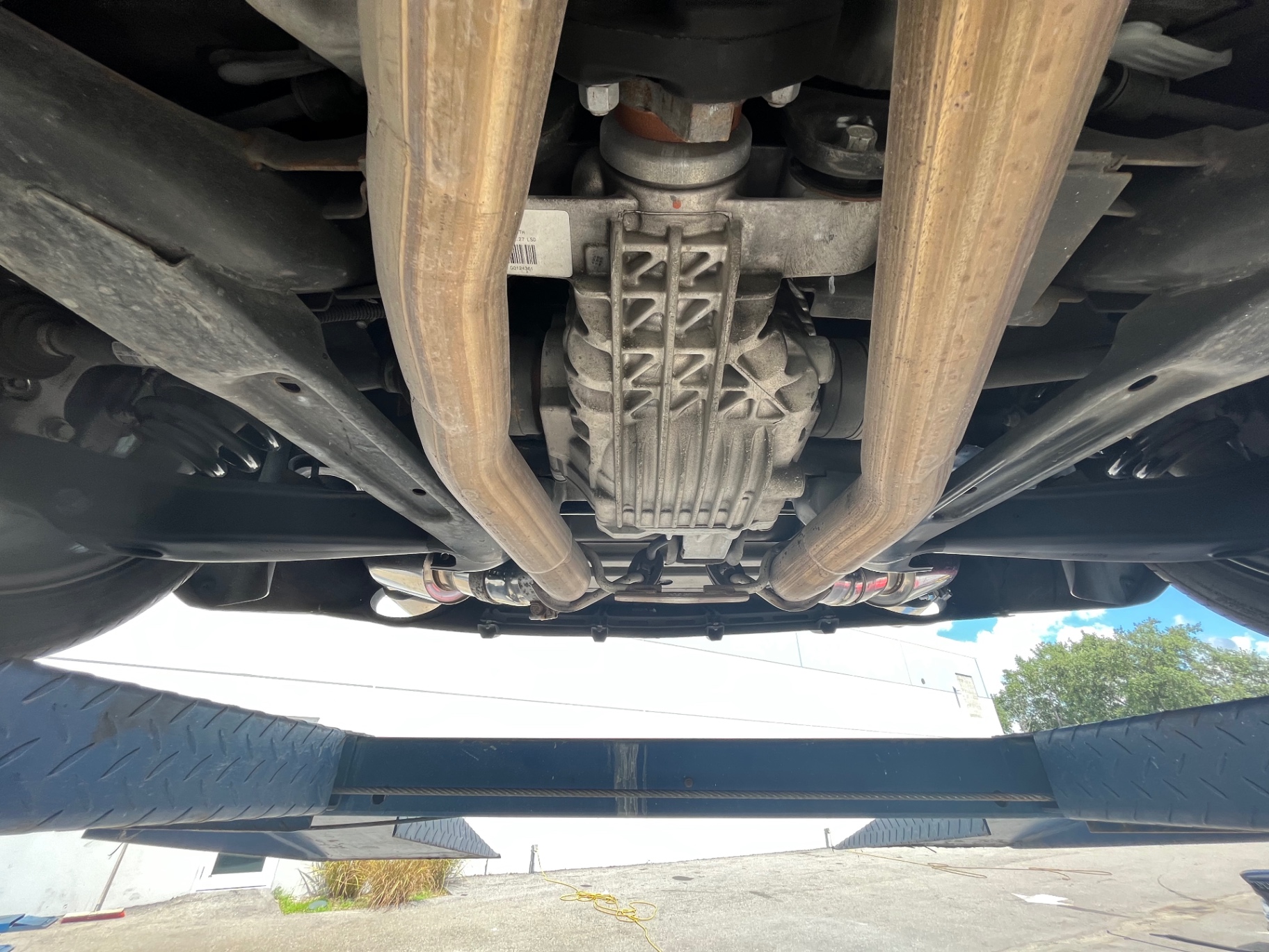 Vehicle photo 40