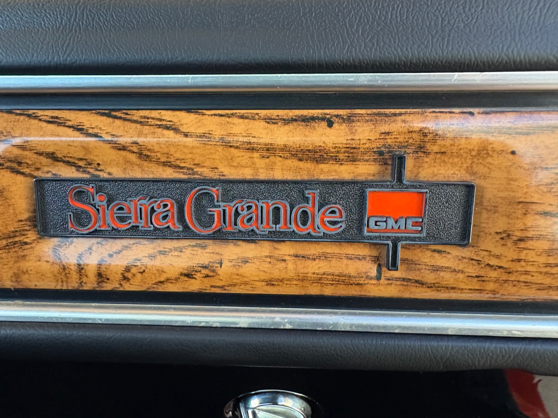 Vehicle photo 45