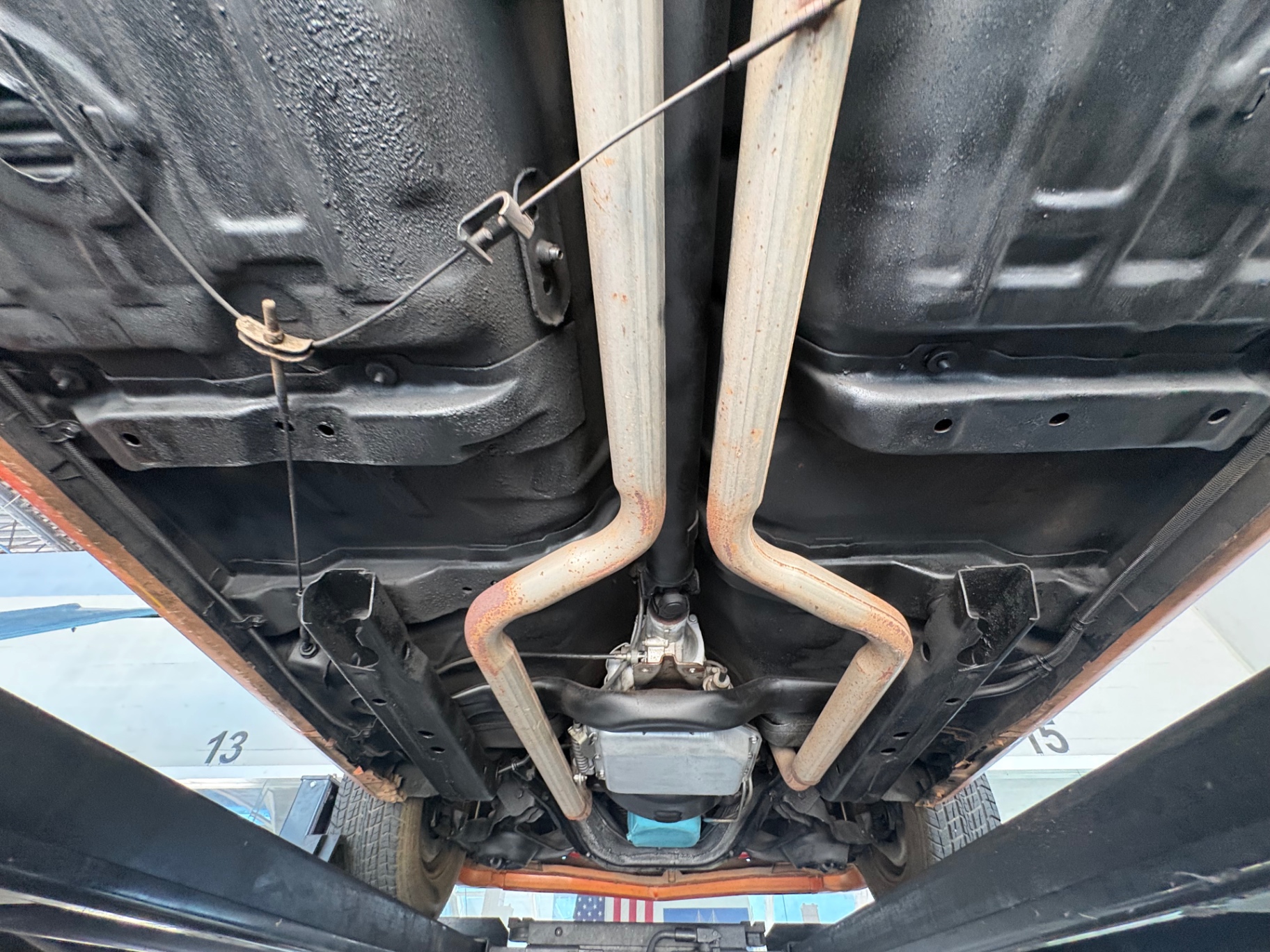 Vehicle photo 47