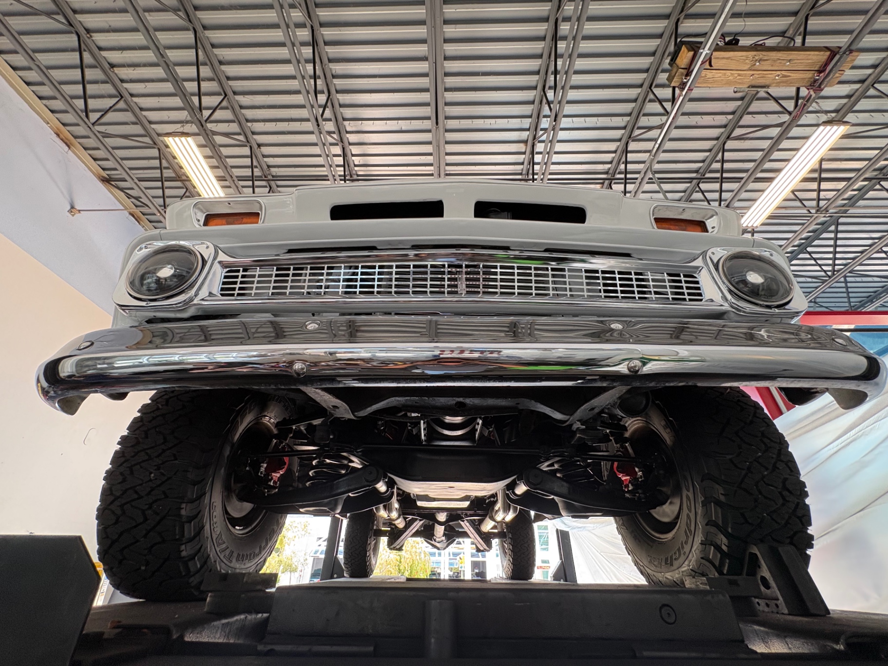 Vehicle photo 51