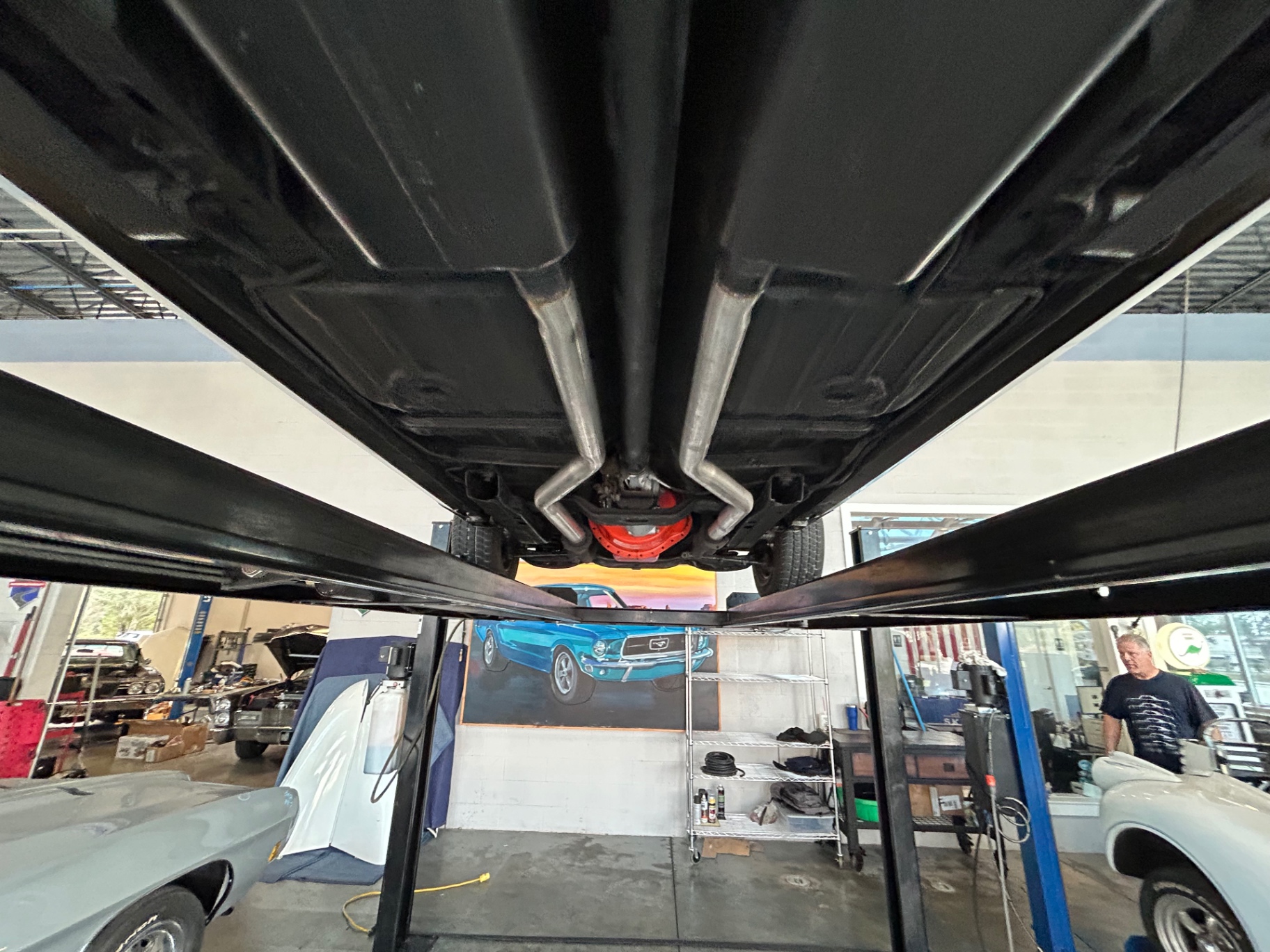 Vehicle photo 39