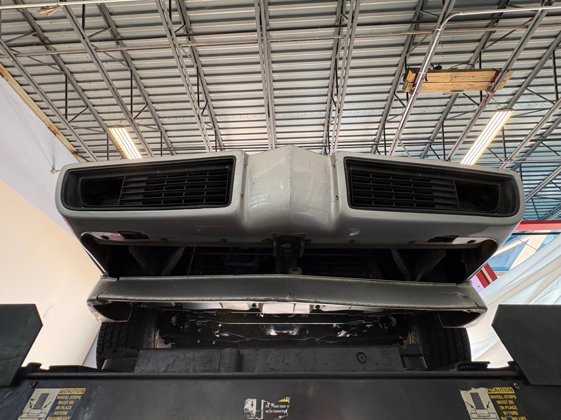 Vehicle photo 56