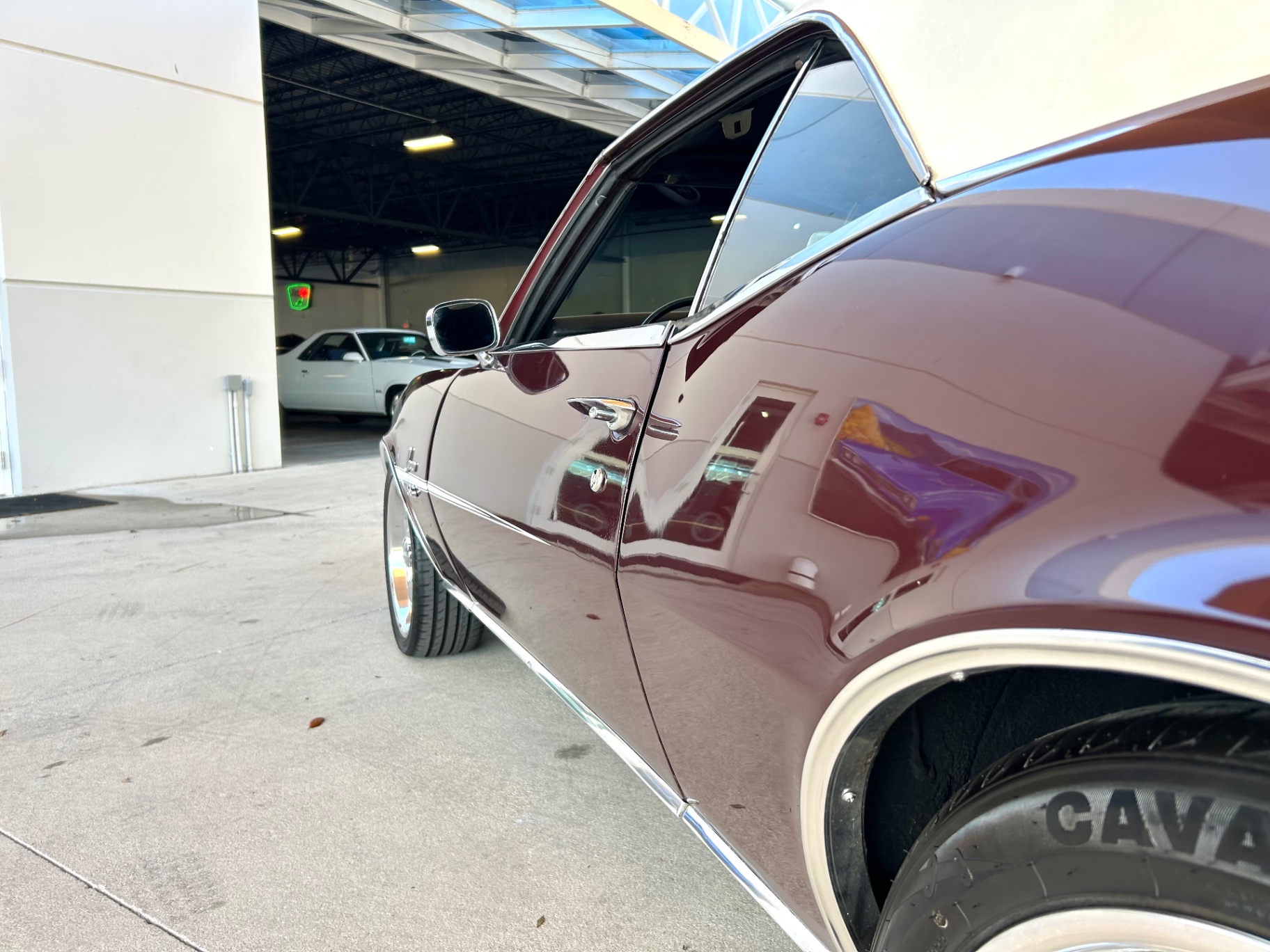 Vehicle photo 15