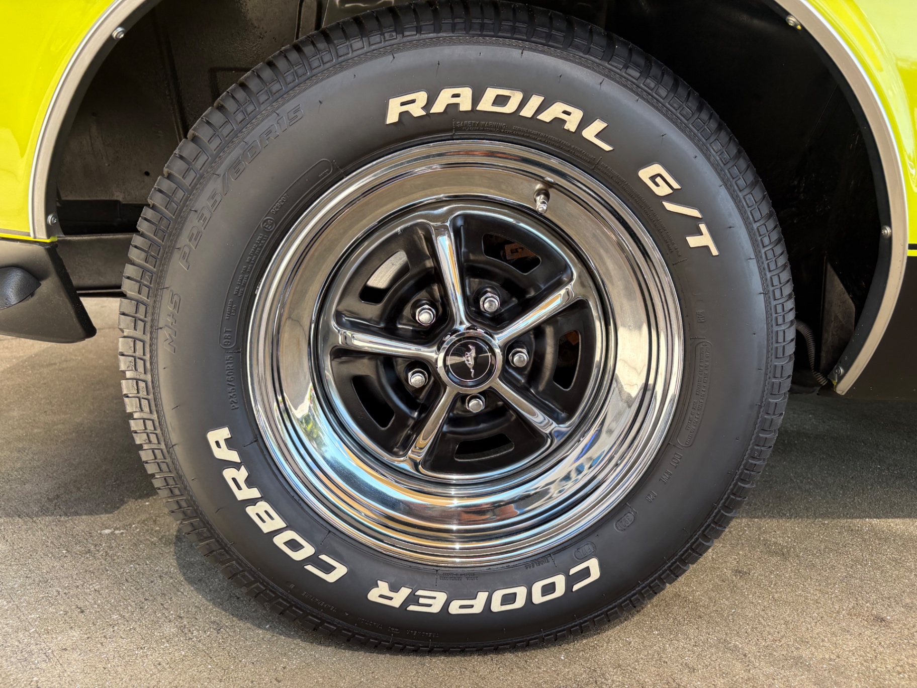 Vehicle photo 27