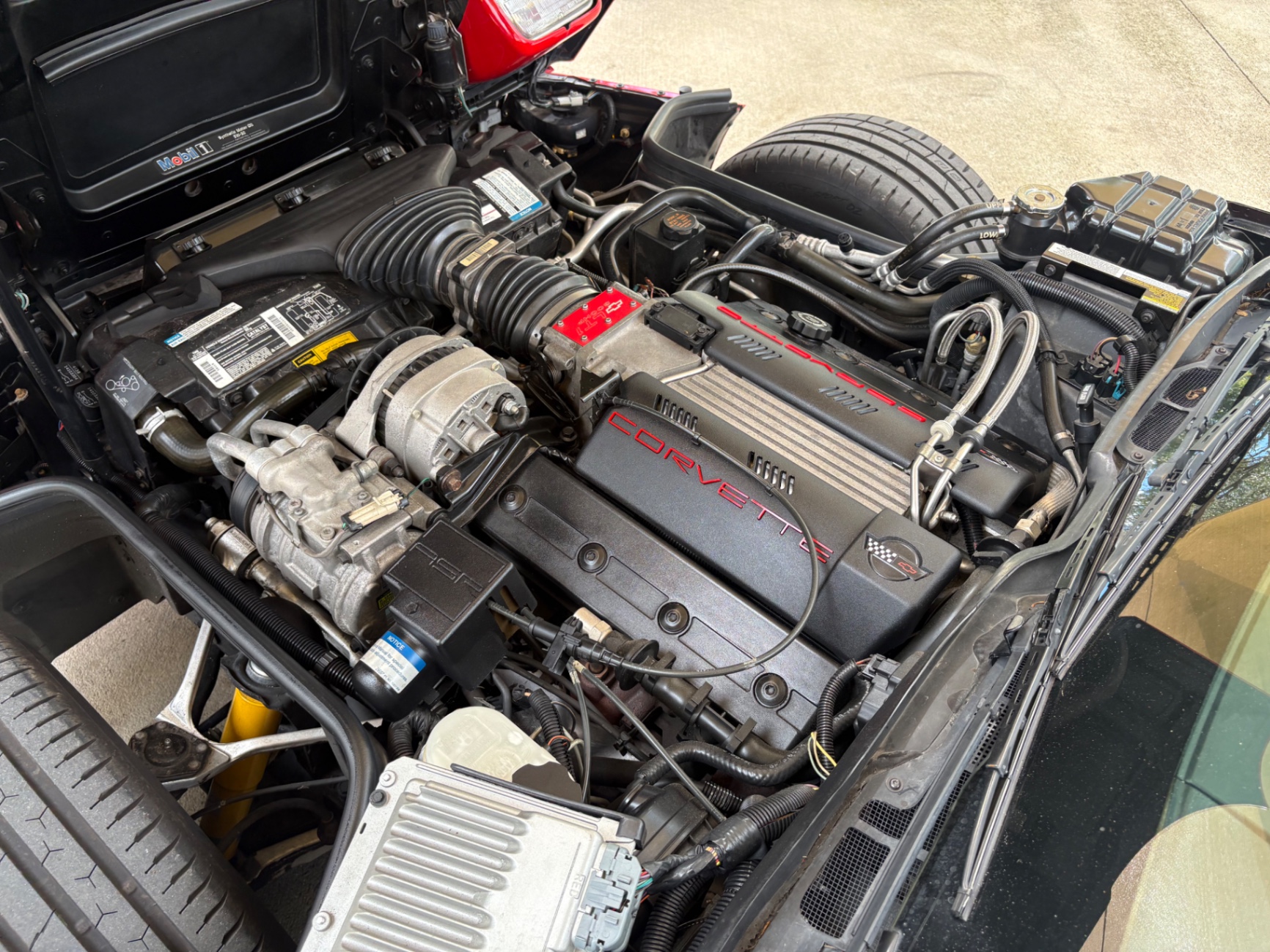 Vehicle photo 26