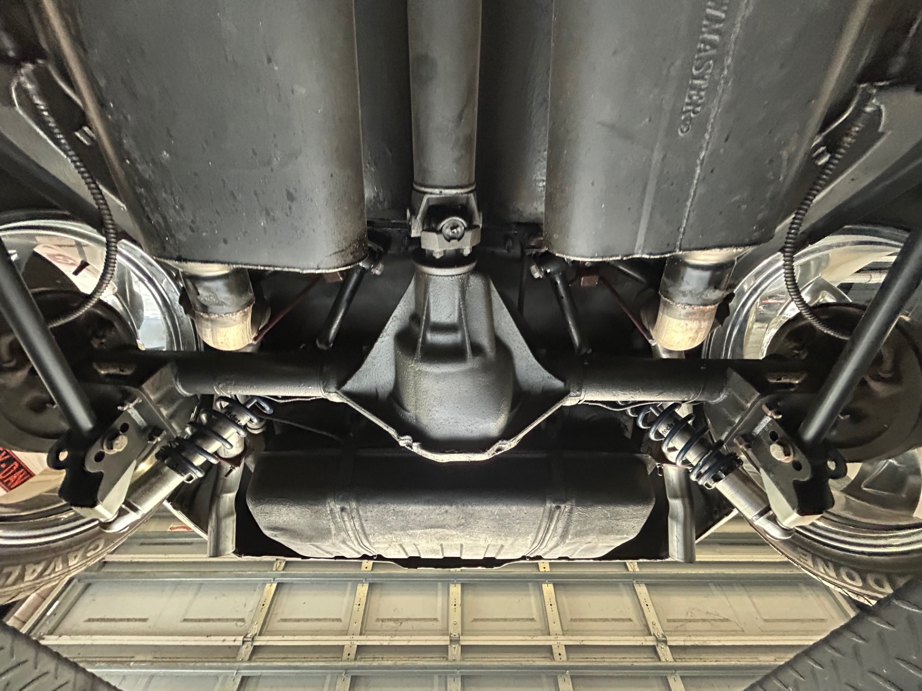 Vehicle photo 59