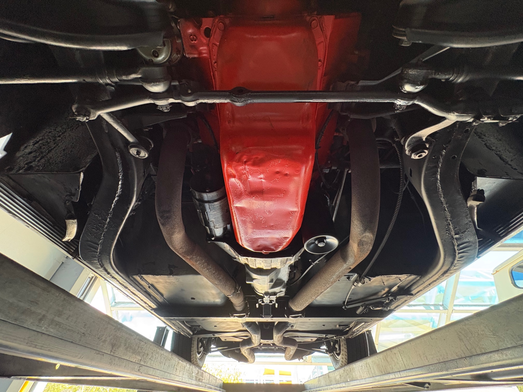 Vehicle photo 65