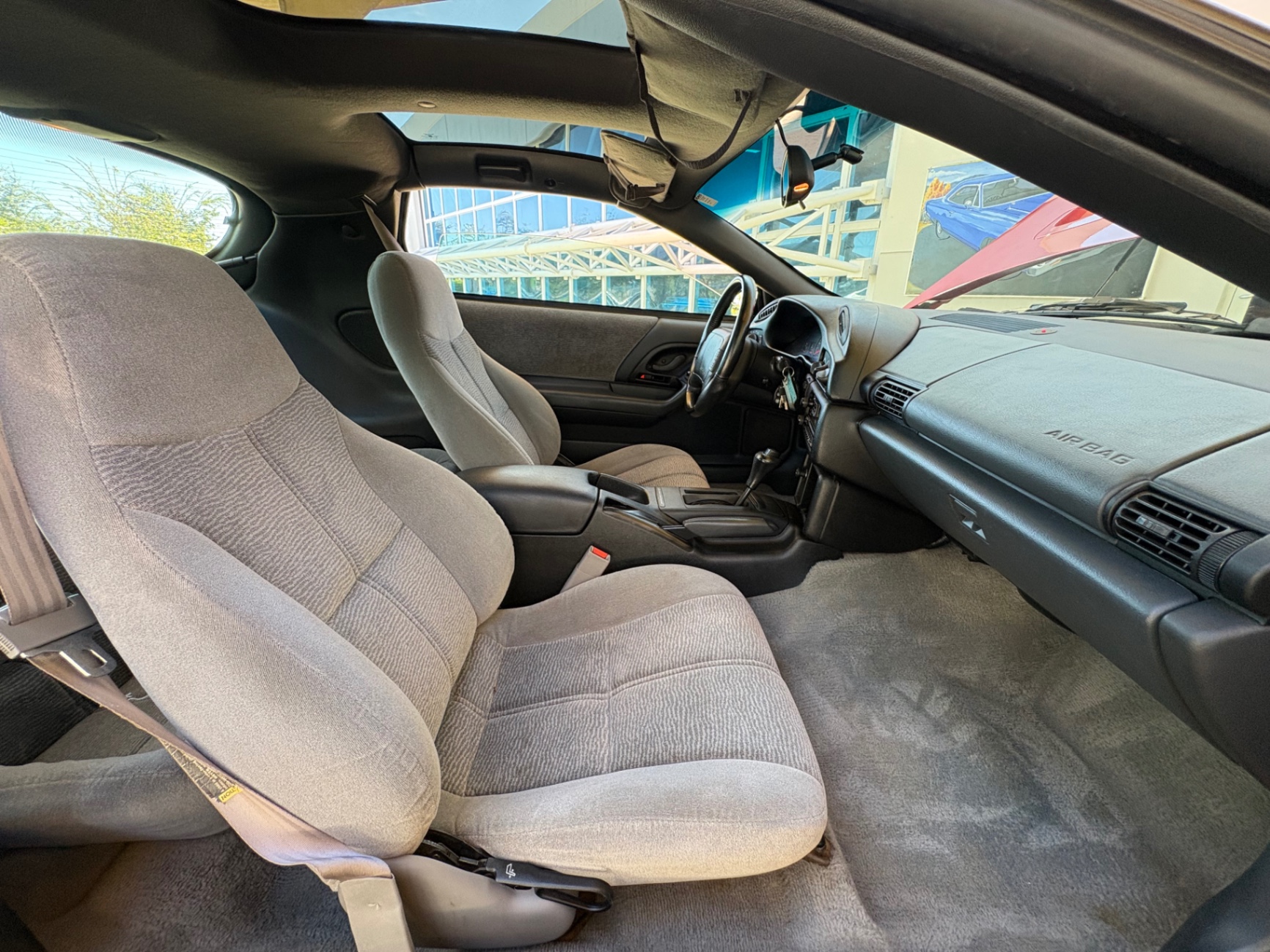 Vehicle photo 40
