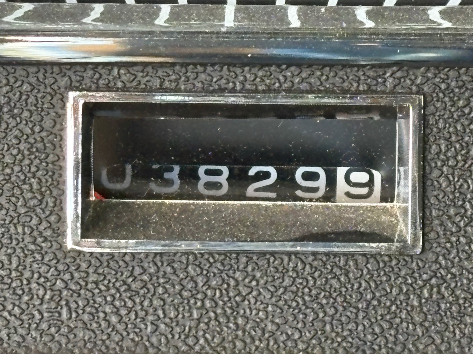 Vehicle photo 27