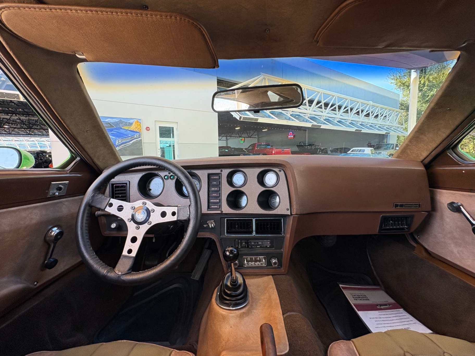 Vehicle photo 34