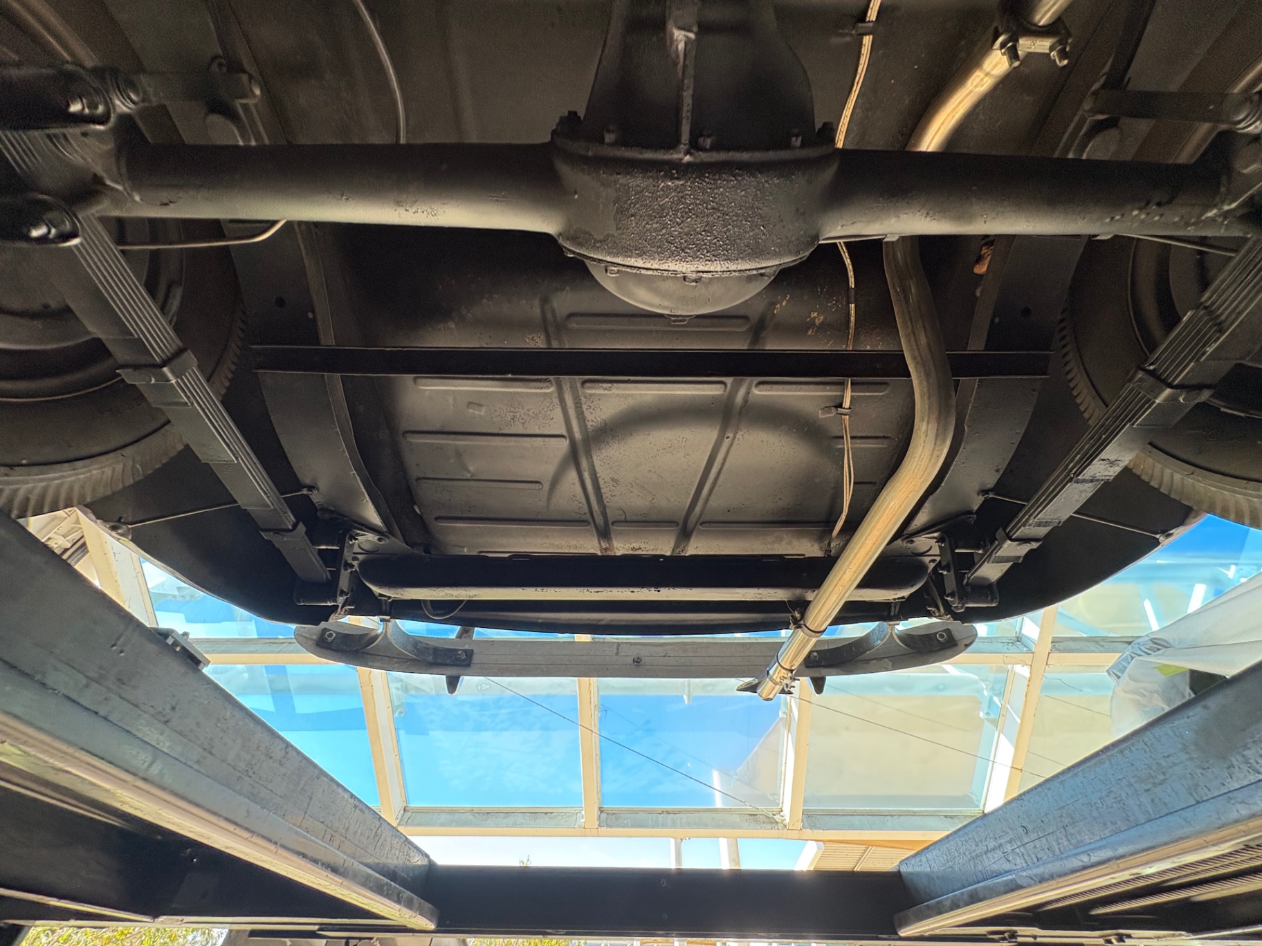 Vehicle photo 51