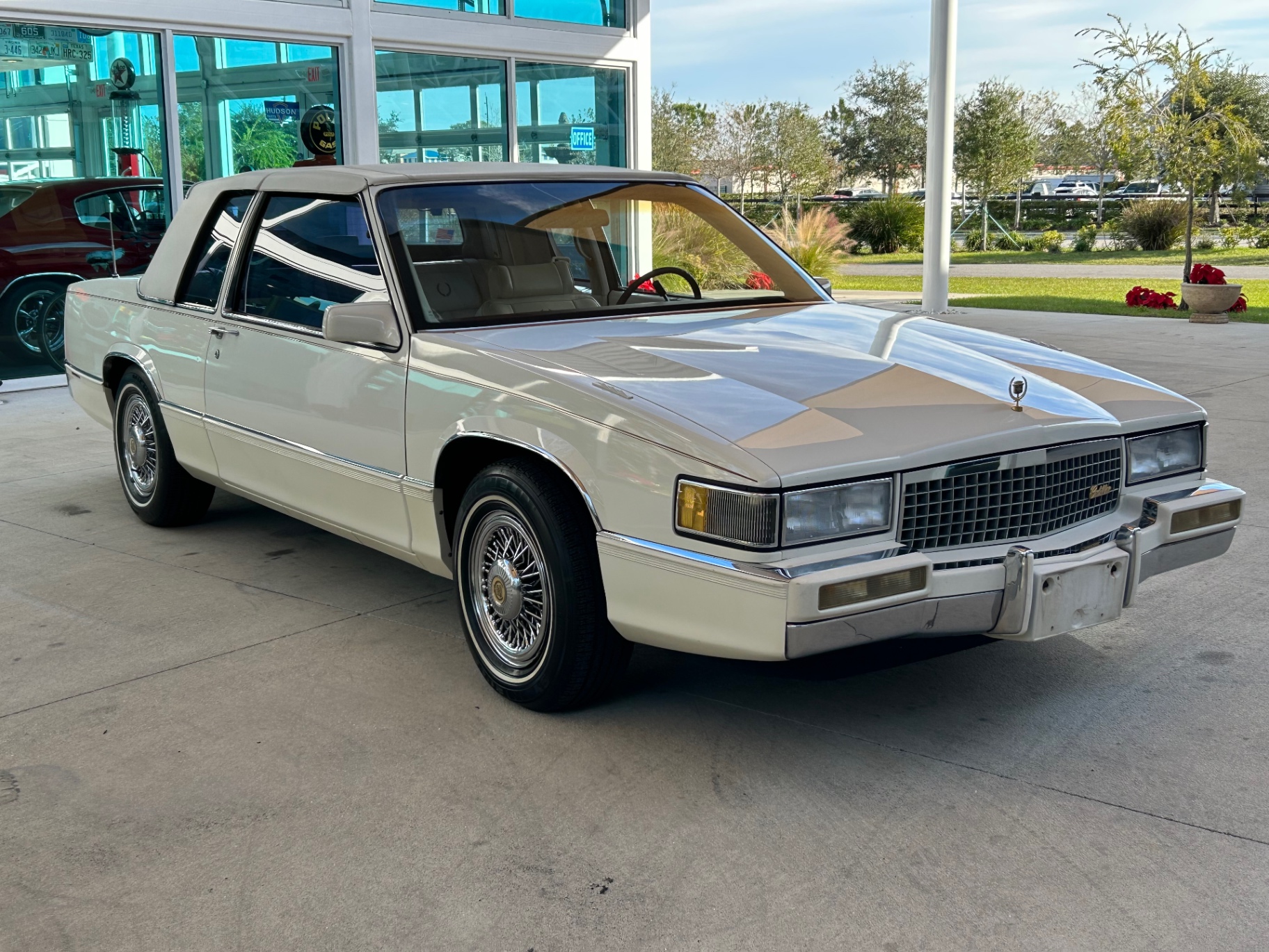 Vehicle photo 3