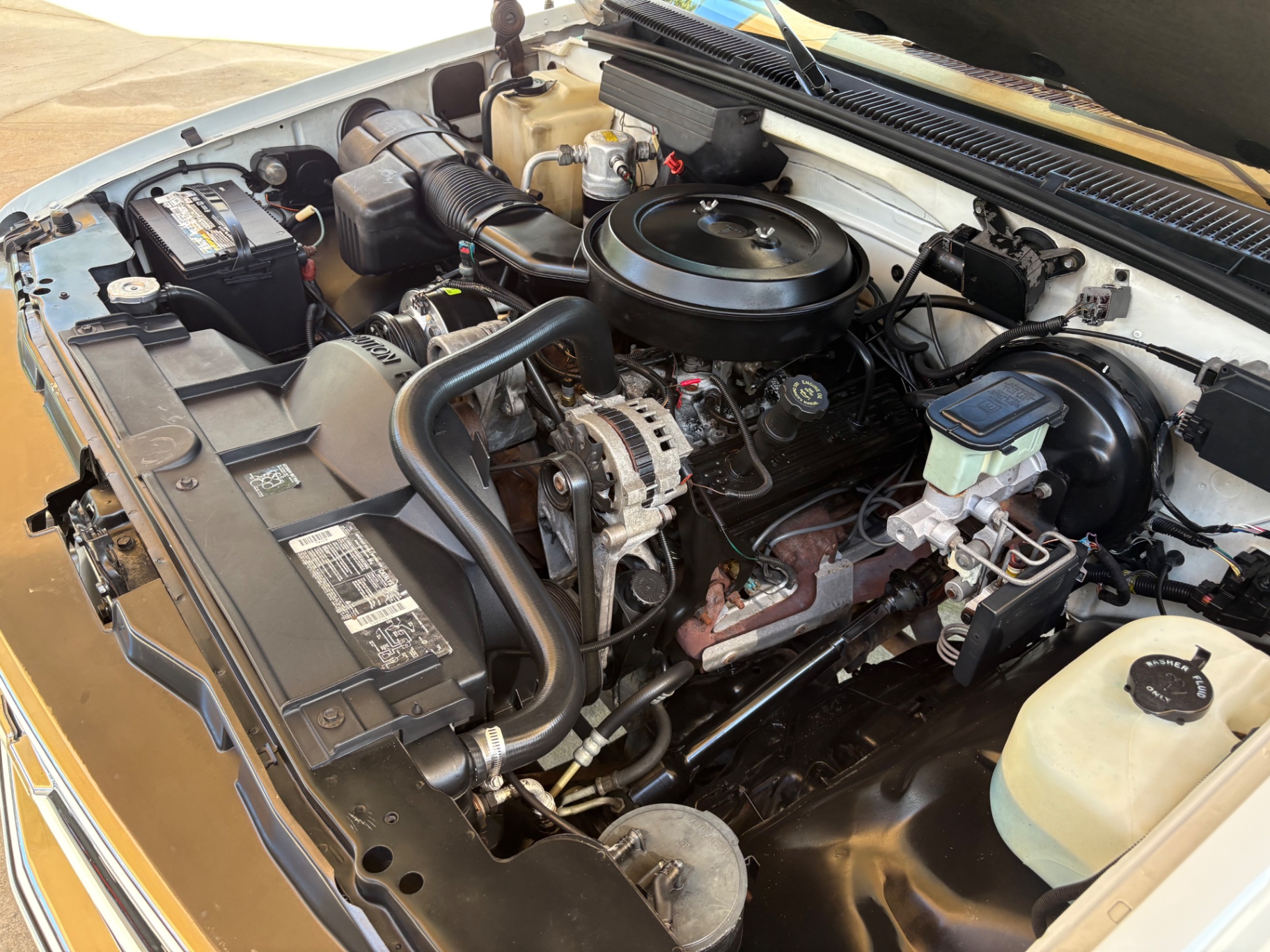 Vehicle photo 28