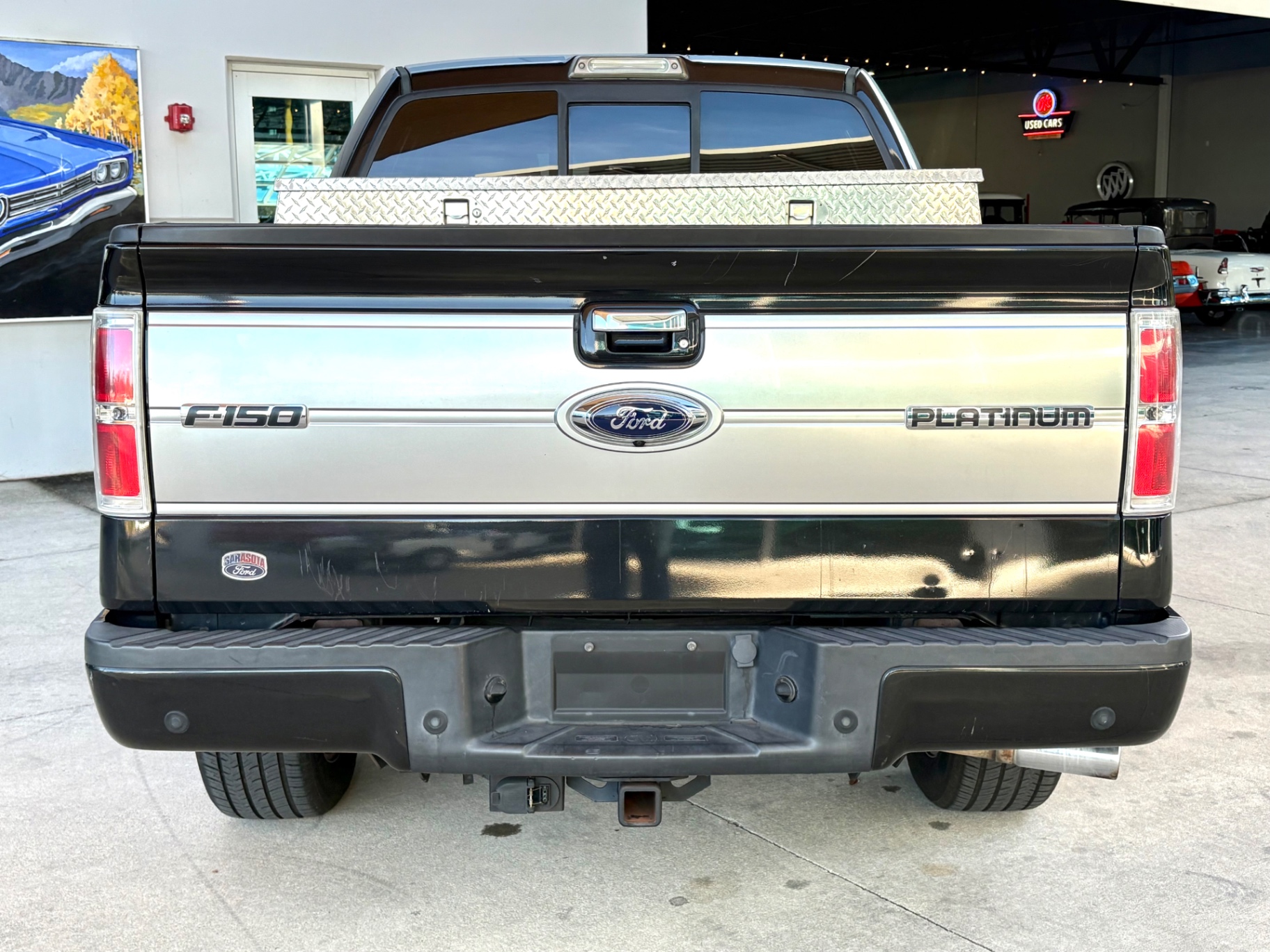 2012 Ford F-150 Platinum photo 4