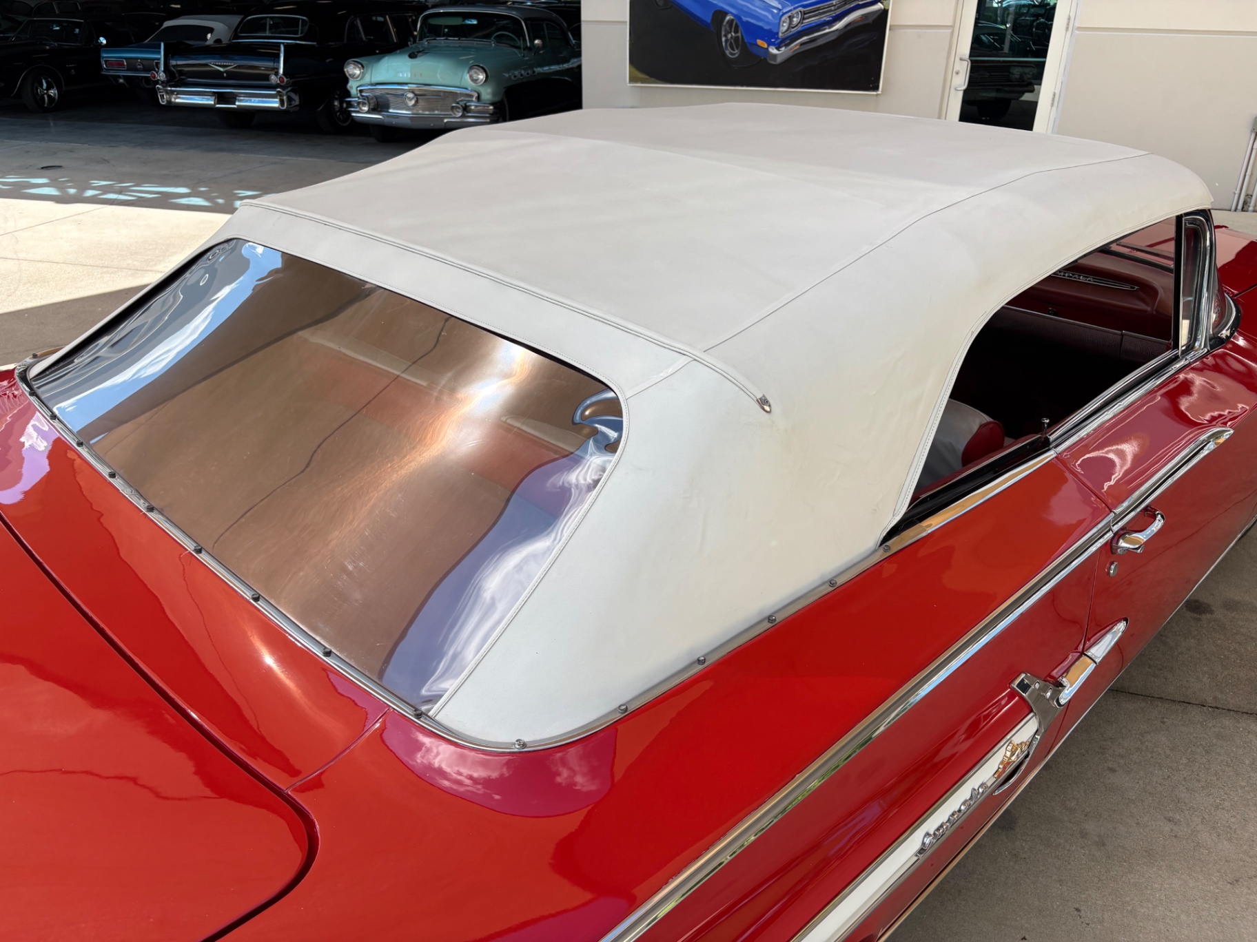 Vehicle photo 24