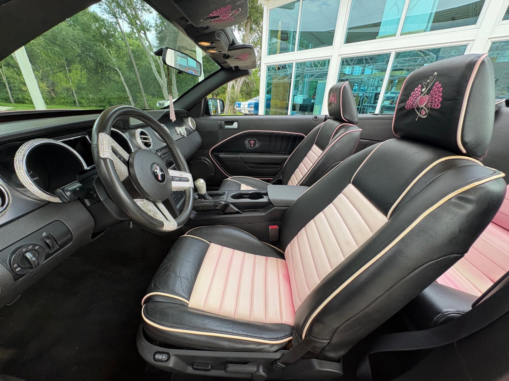 Vehicle photo 39