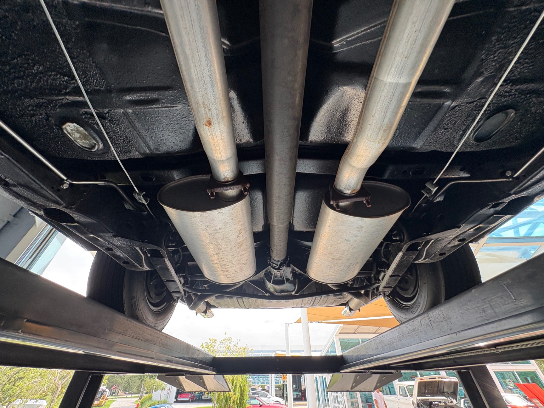 Vehicle photo 58