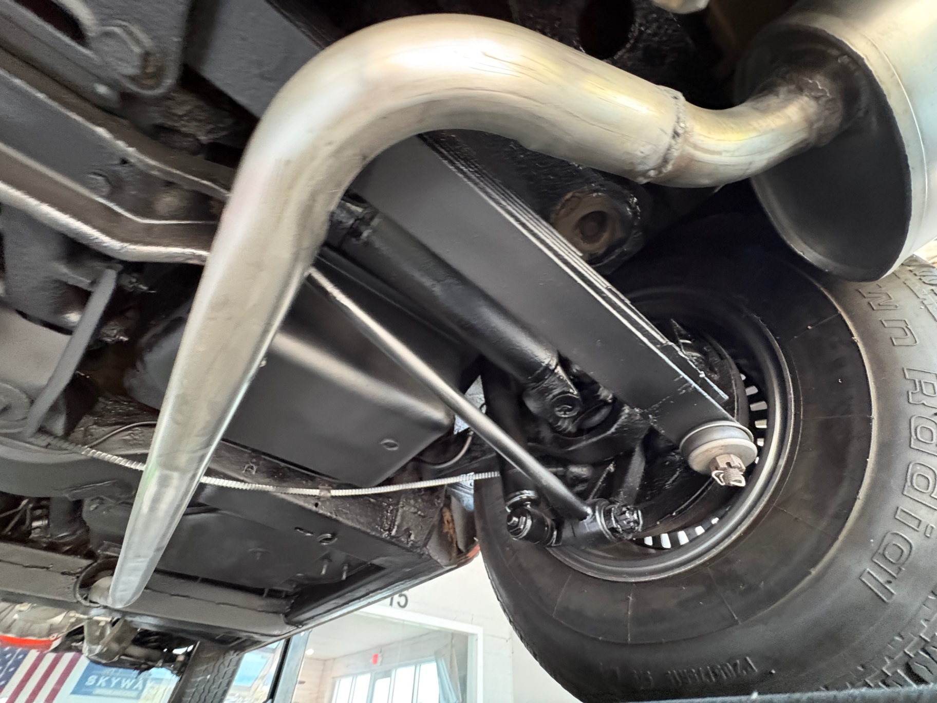 Vehicle photo 58