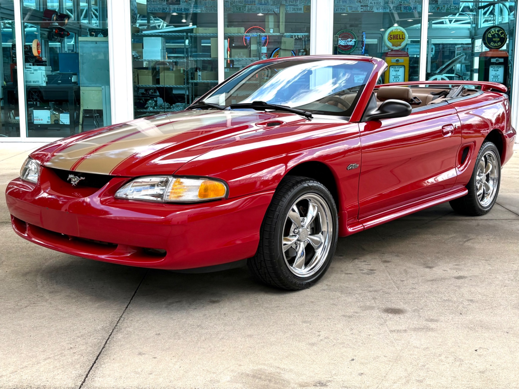 Vehicle photo 11