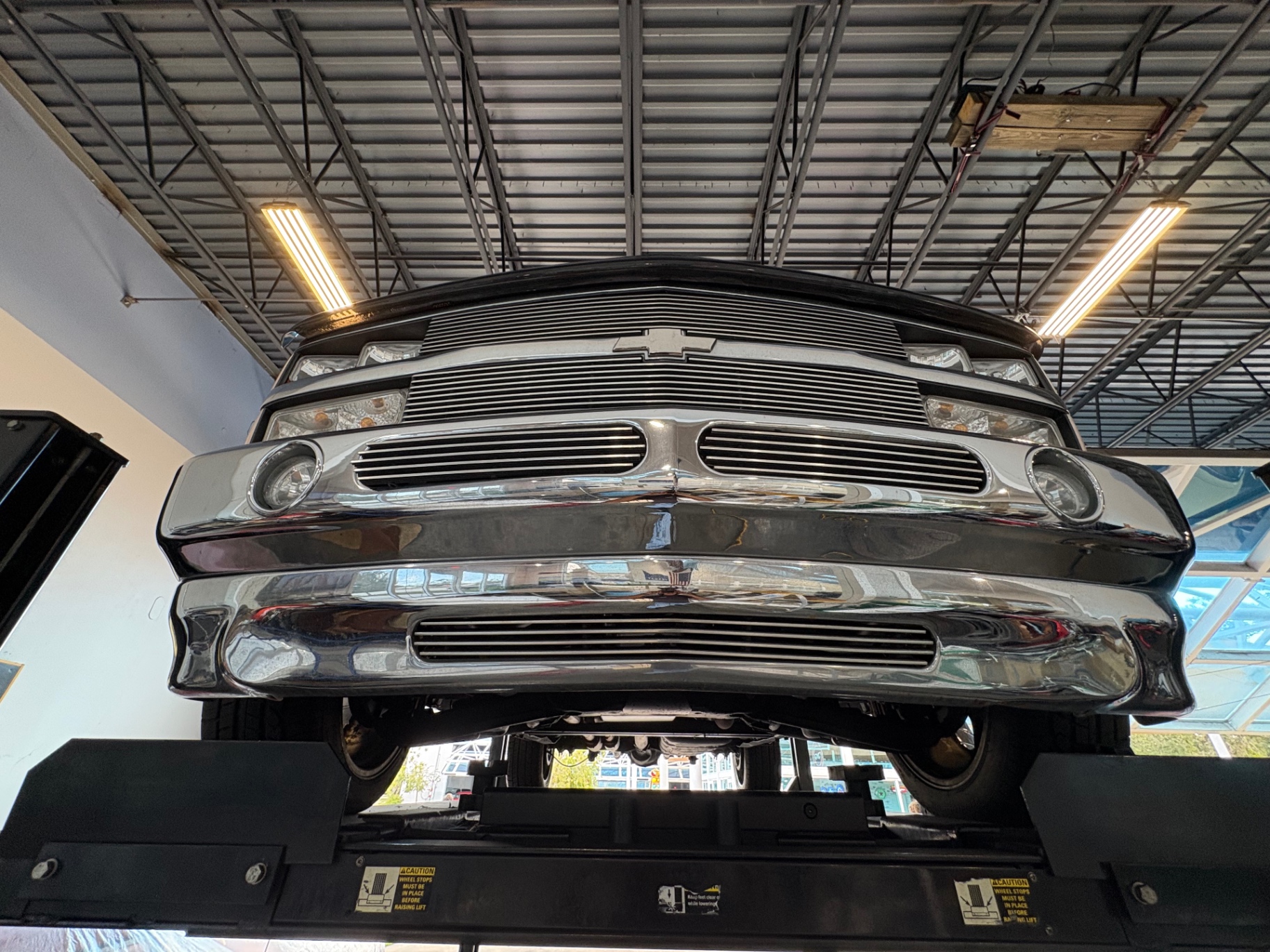 Vehicle photo 45