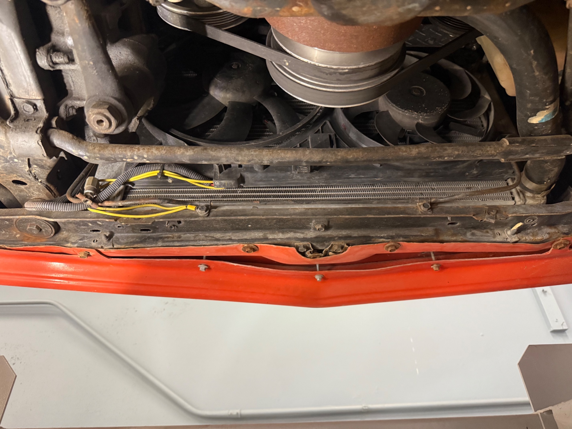 Vehicle photo 46
