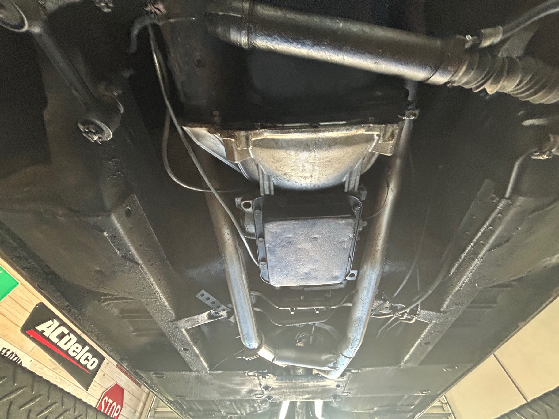 Vehicle photo 38
