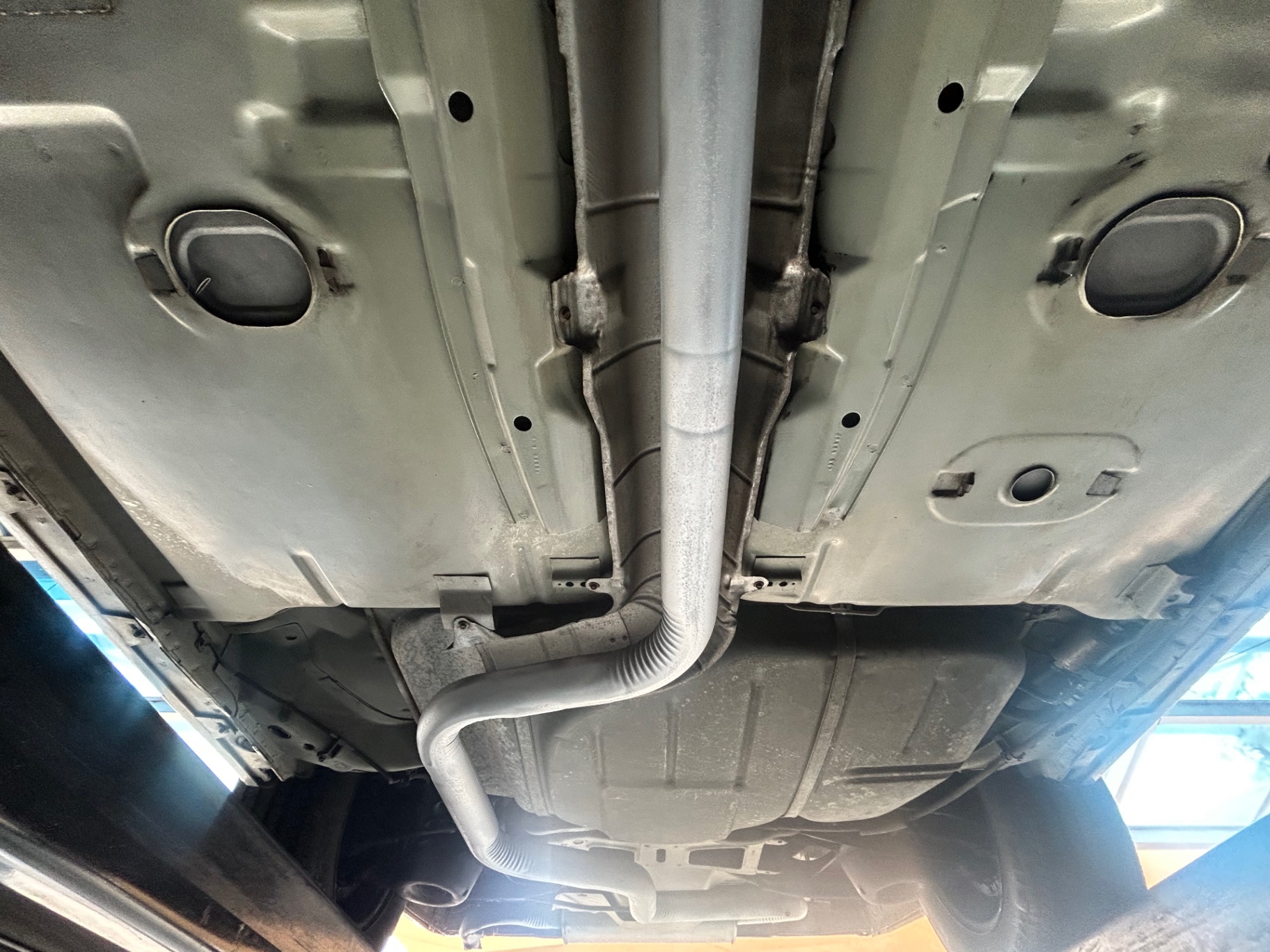 Vehicle photo 36