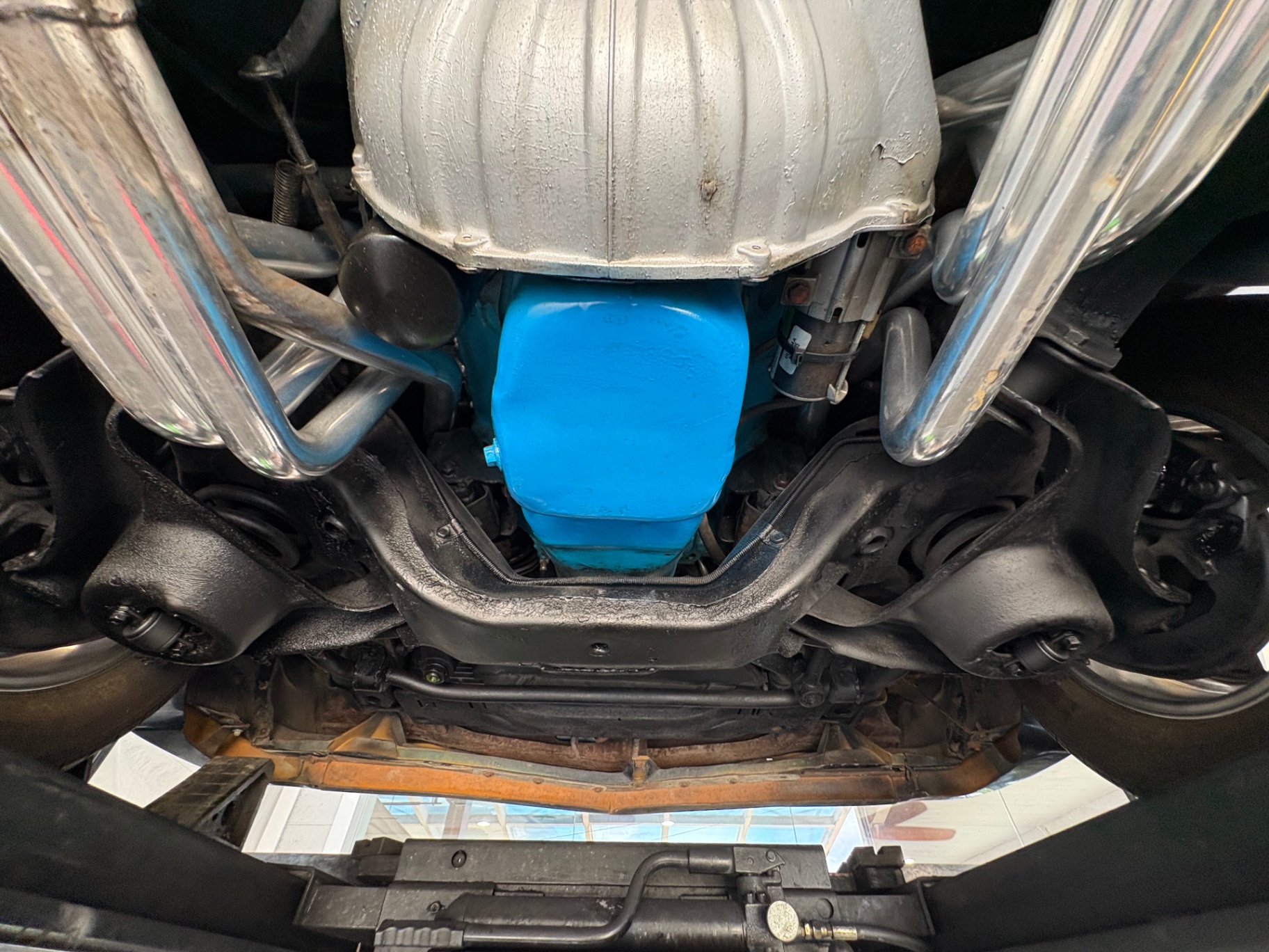 Vehicle photo 53