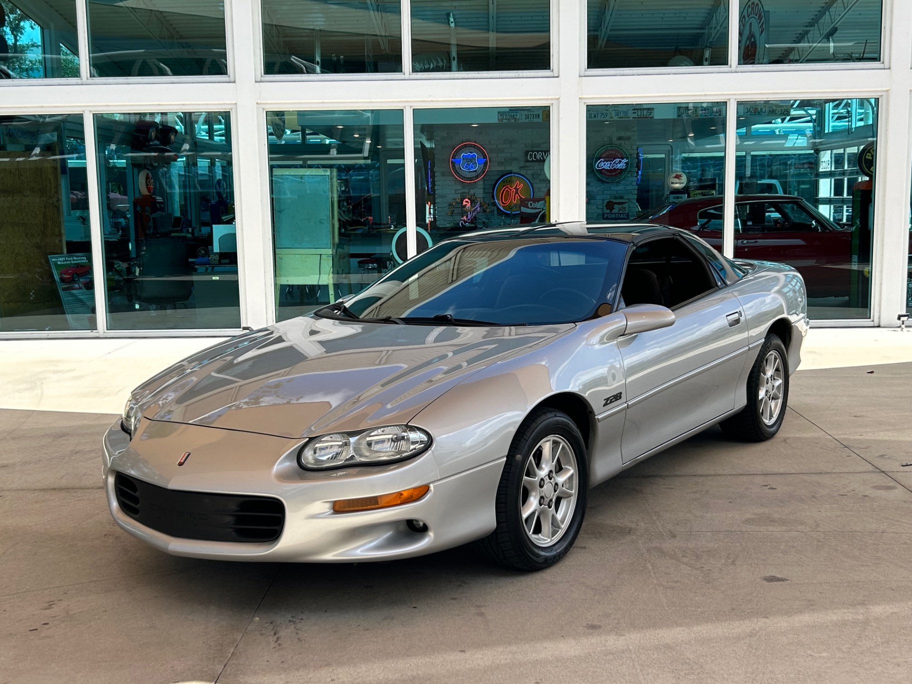 Vehicle photo 1