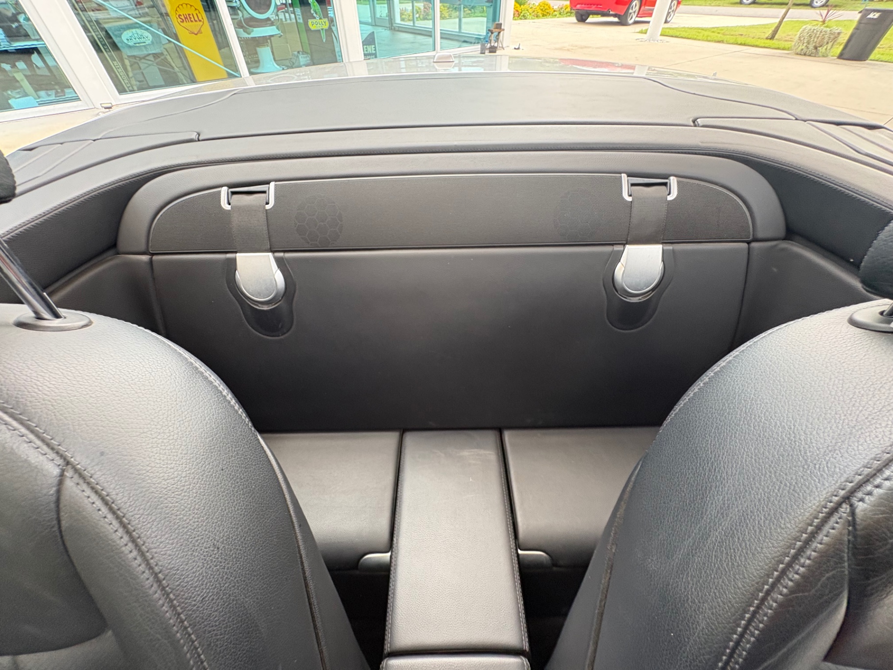 Vehicle photo 41