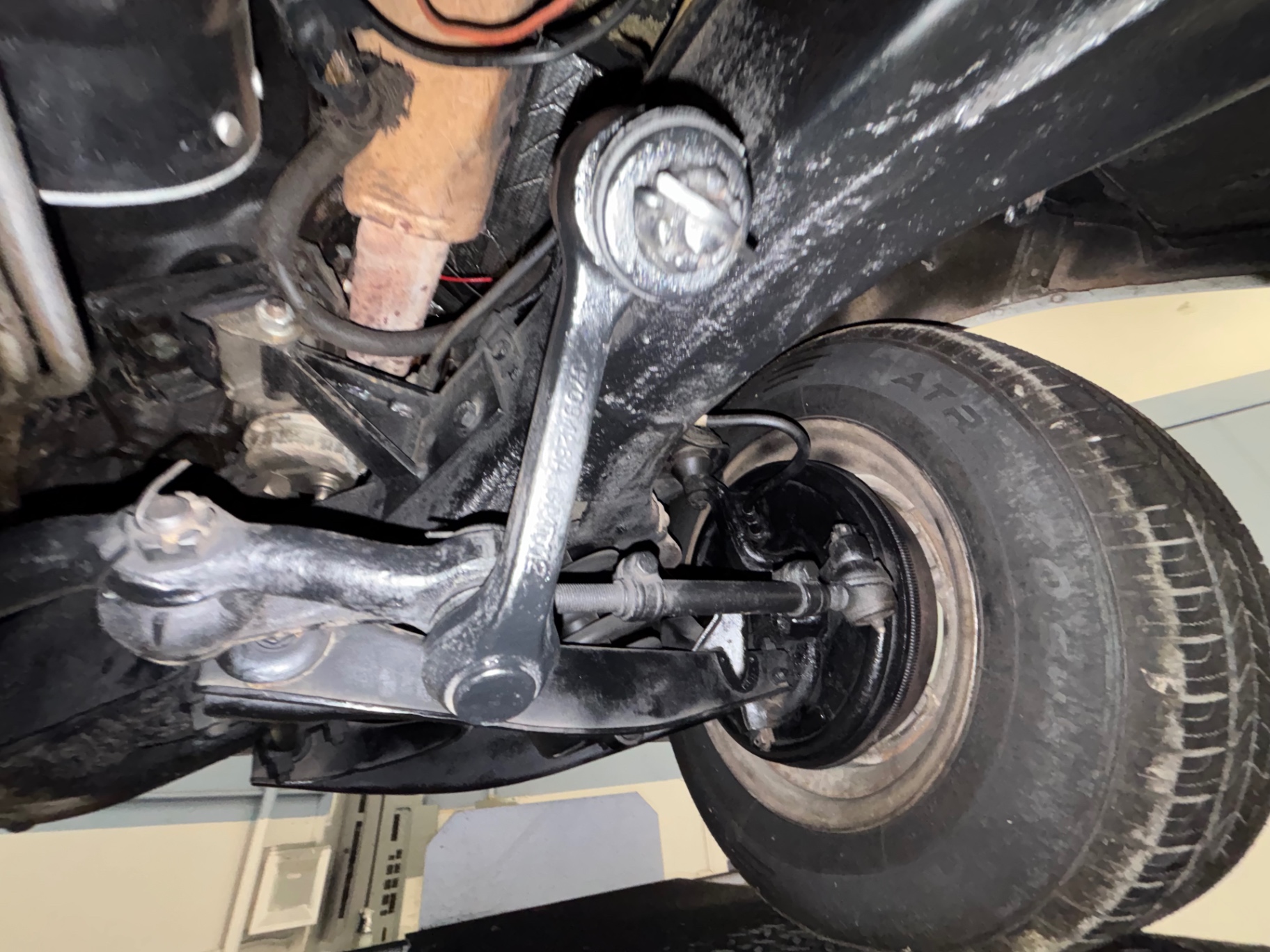Vehicle photo 48