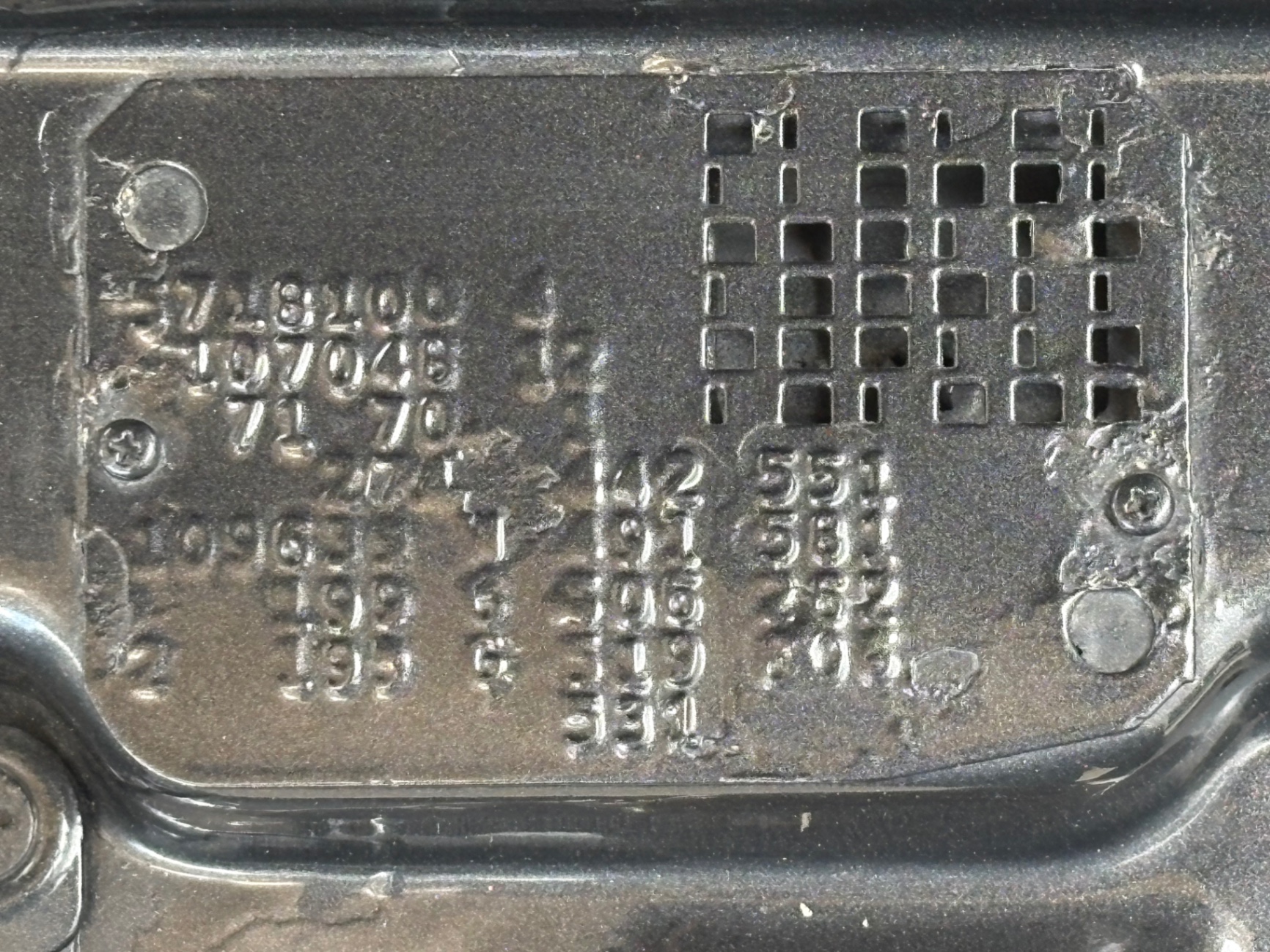 Vehicle photo 24