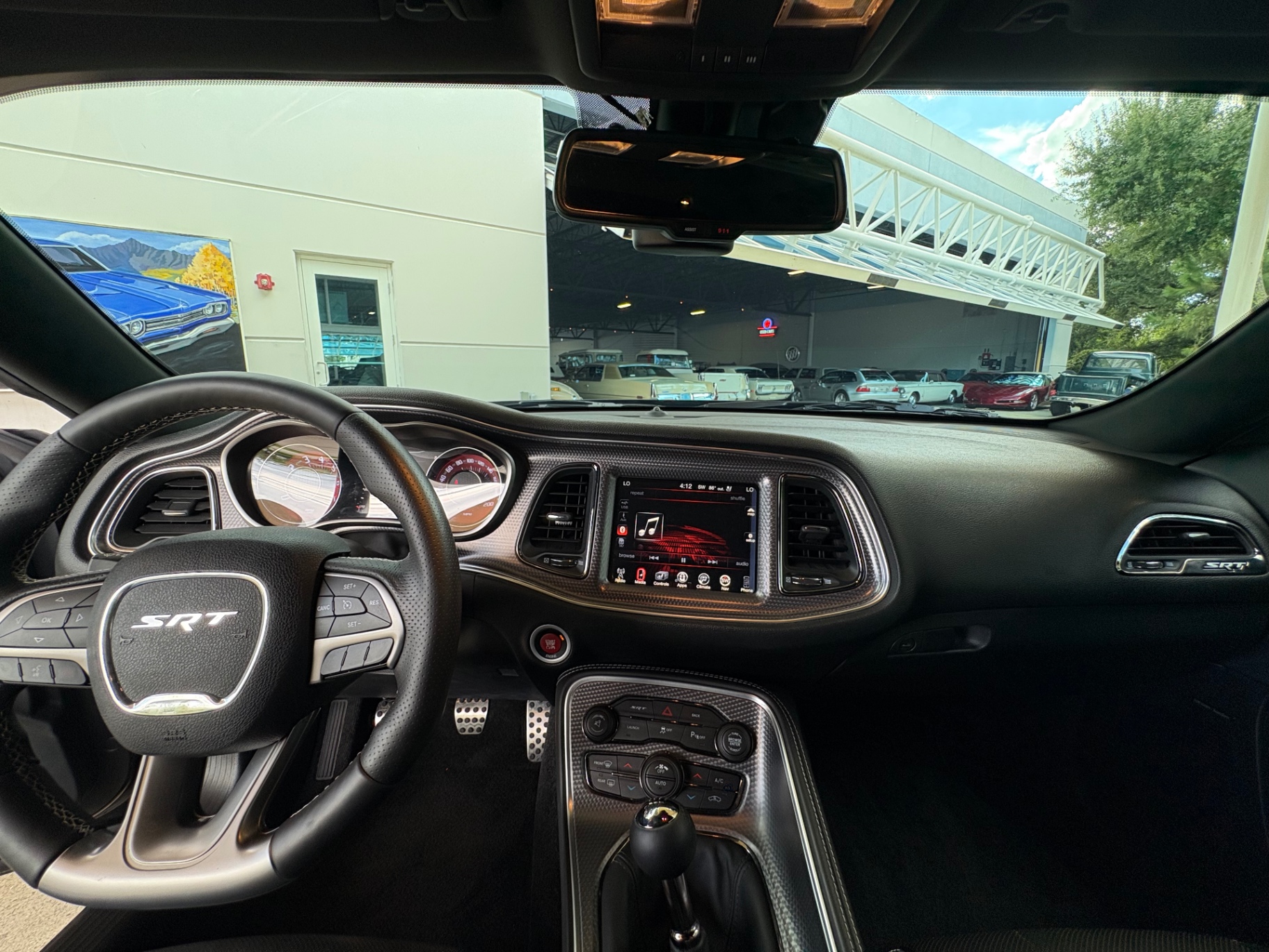Vehicle photo 35