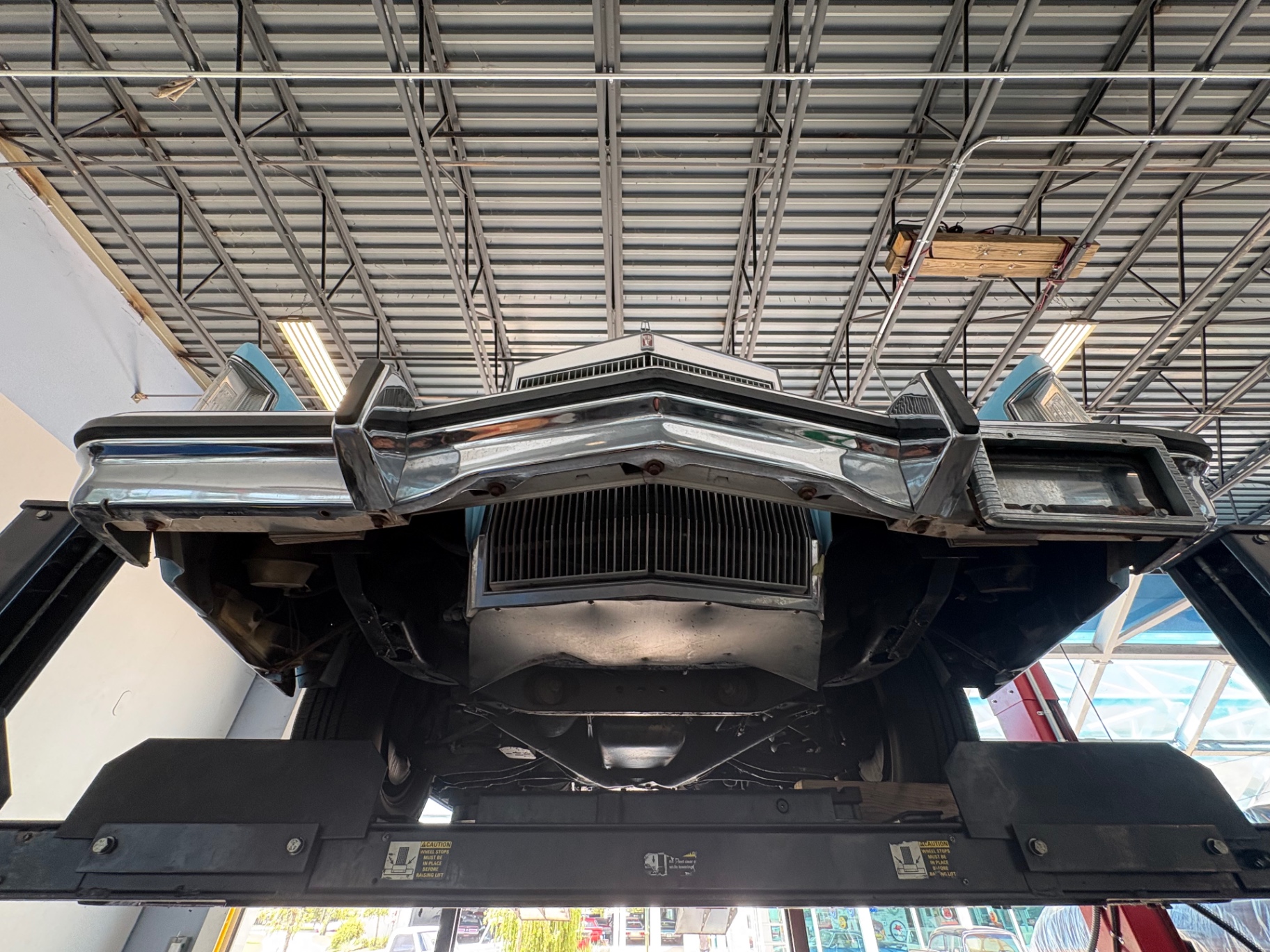 Vehicle photo 54