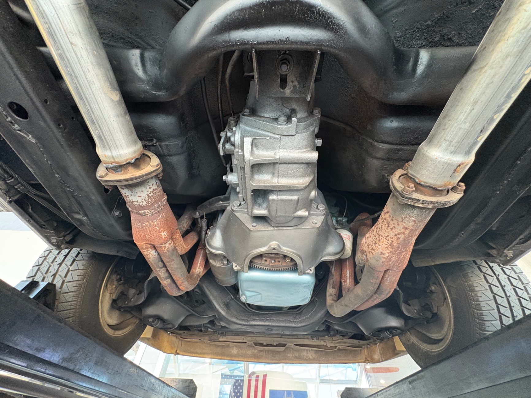 Vehicle photo 45
